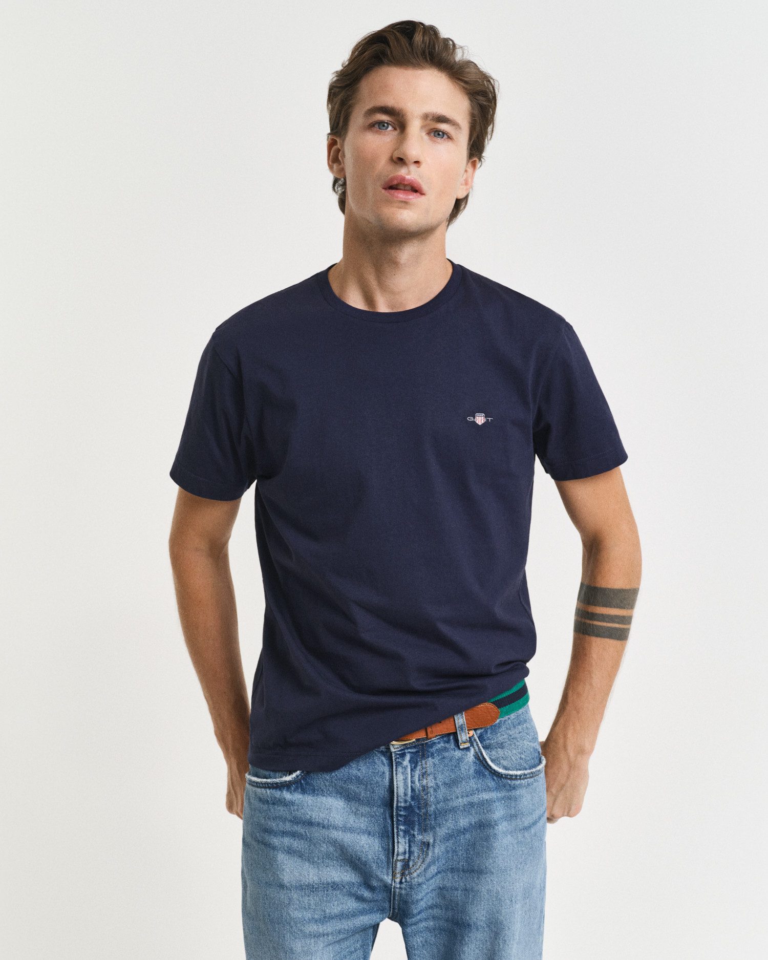 Gant T-Shirt SLIM SHIELD SS T-SHIRT mit Logostickerei auf der Brust günstig online kaufen