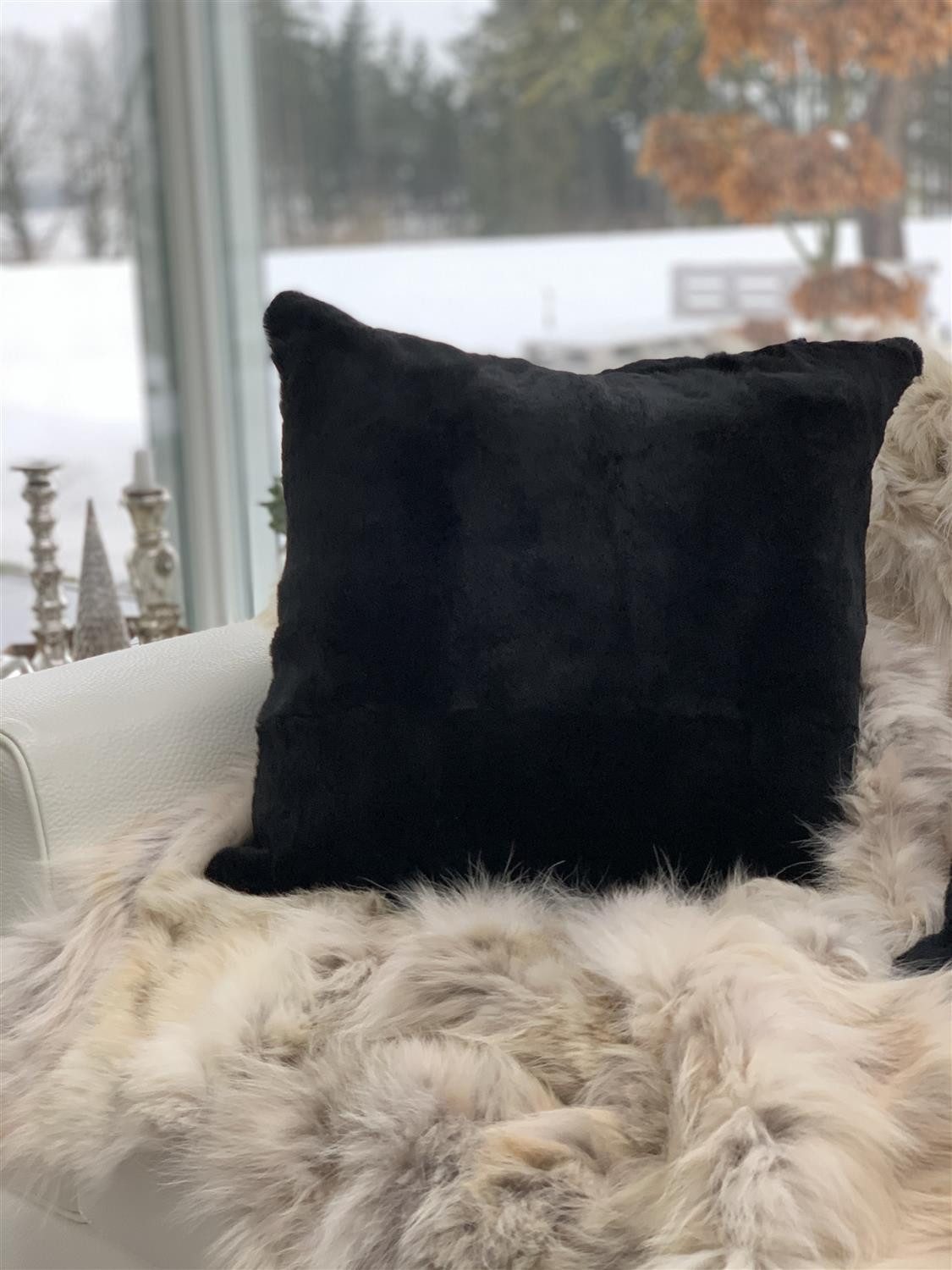 von hohenstein Kissenhüllen Fellkissen Hase Cashmere schwarz kuschelig