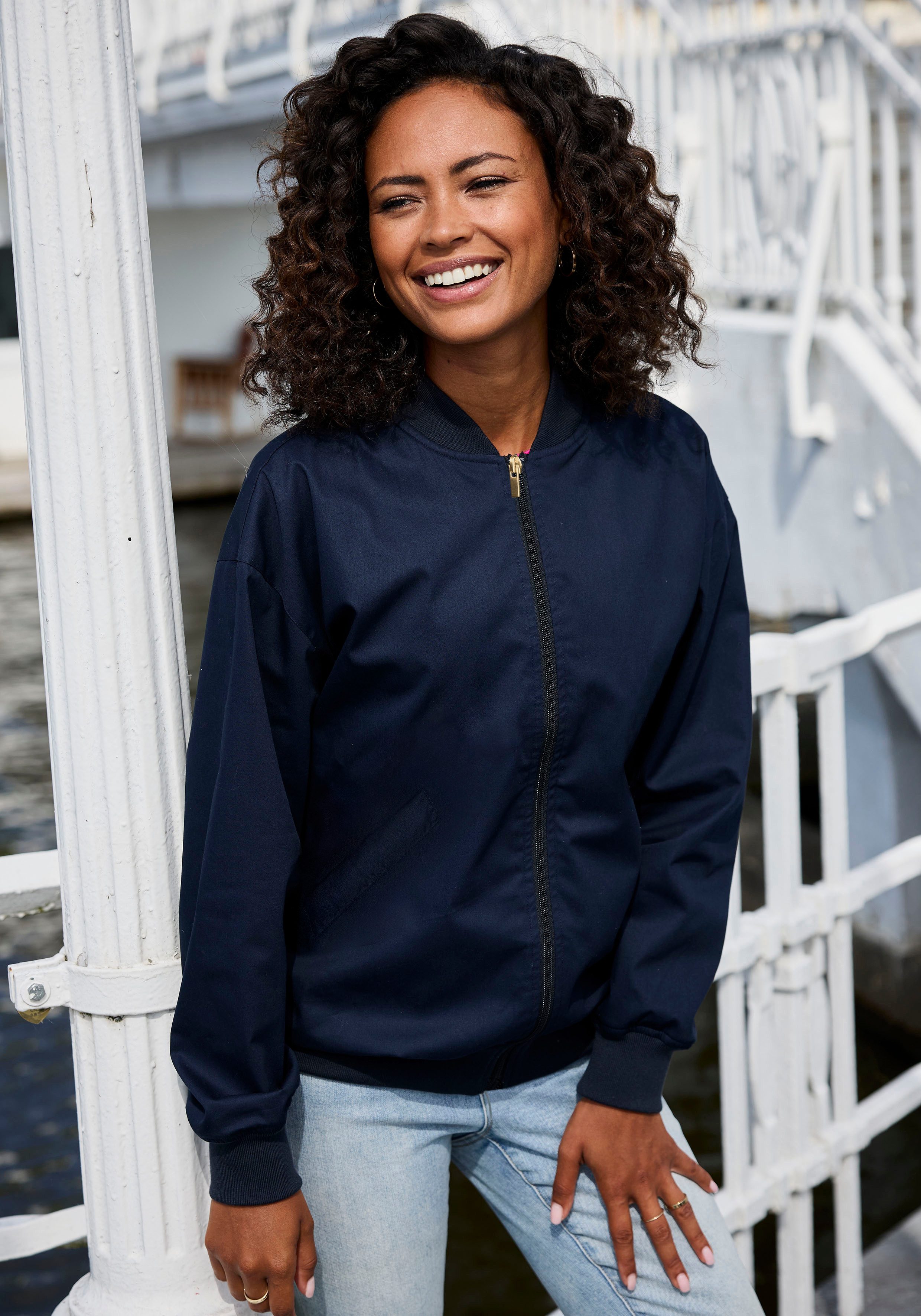 French Connection Blouson mit College-Kragen