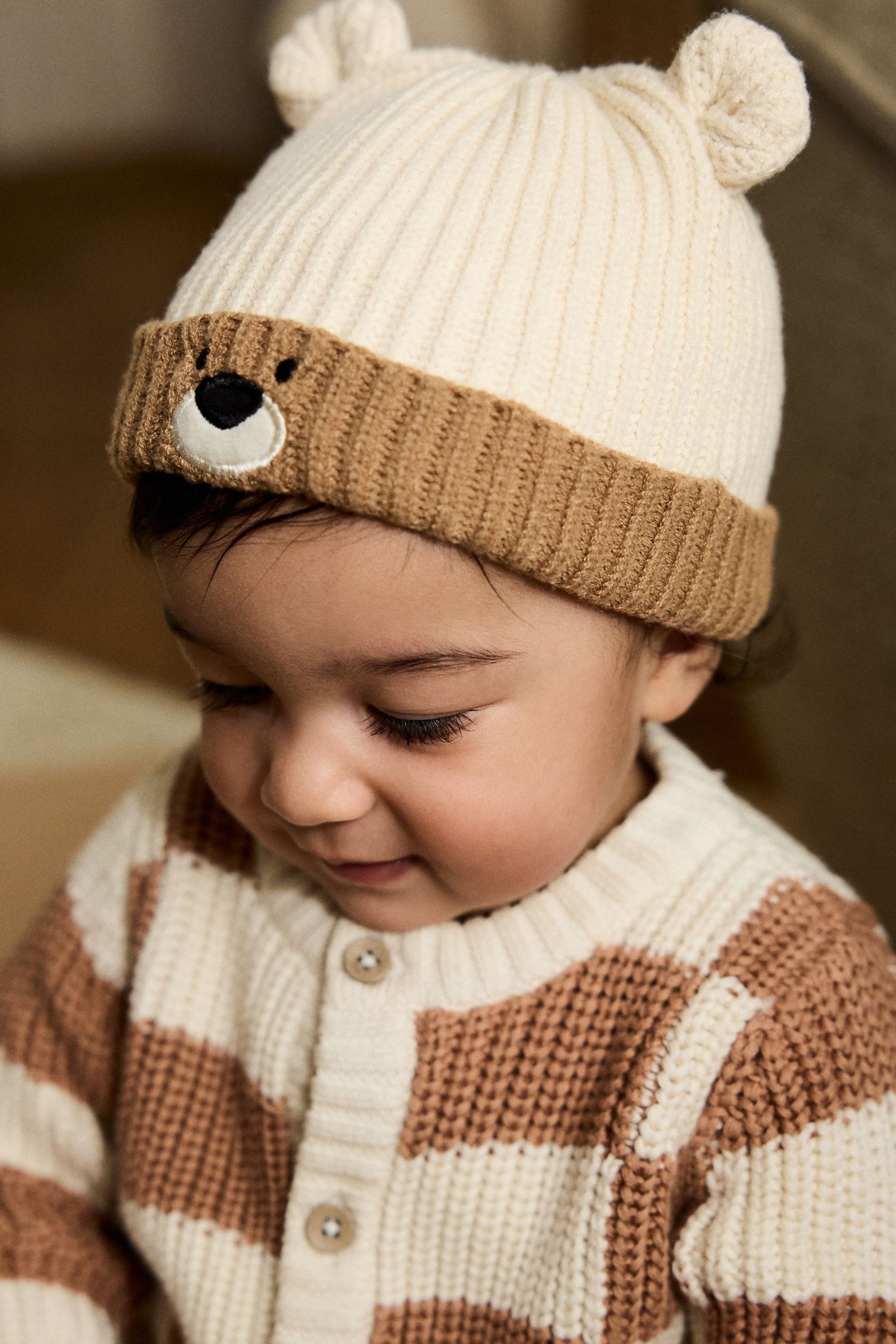 Next Beanie Baby-Rippstrickmütze mit Bärengesicht (1-St)