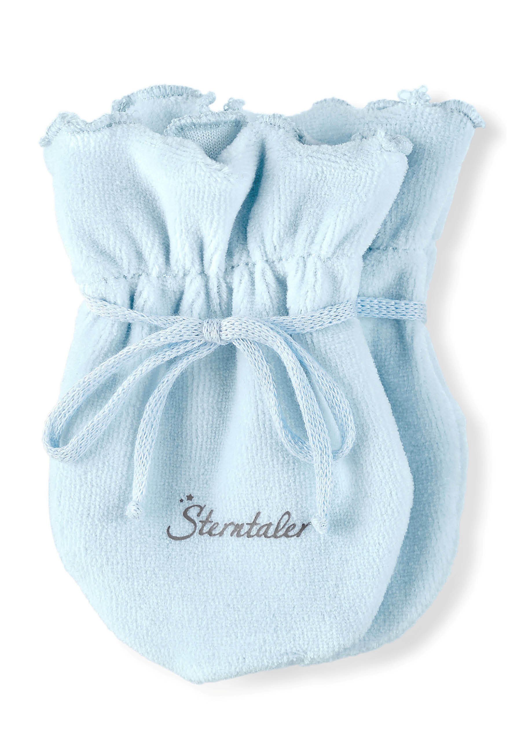 Baby Unifarbend) Handschuhe Nickimaterial mit Kratzhandschuhe weichem Beanie aus Kratzfäustlinge Bindeband praktischem Sterntaler® babyblau (1-St.,