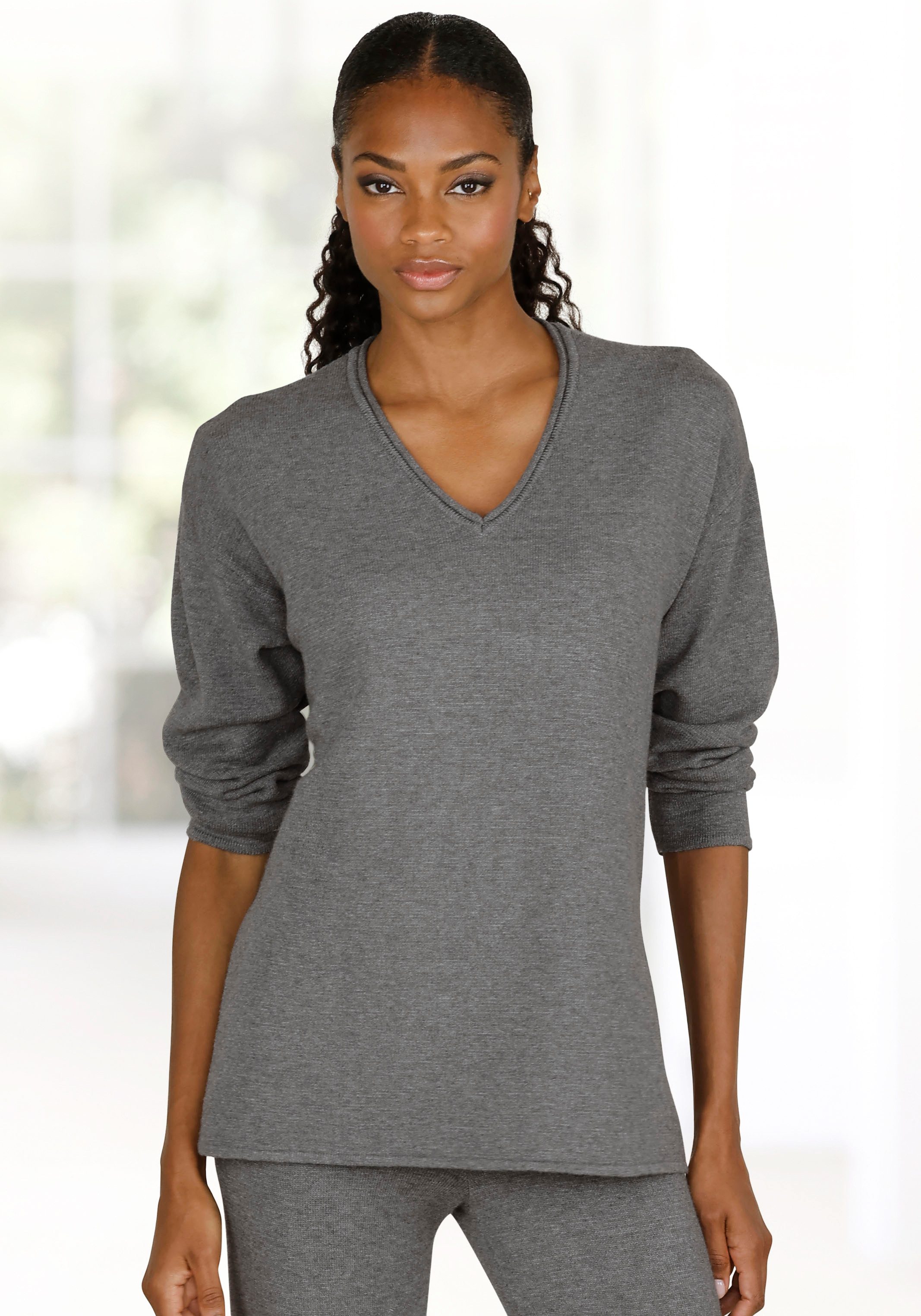 LASCANA Strickpullover lässiger Loungepullover mit seitlichen Schlitz, Loungewear