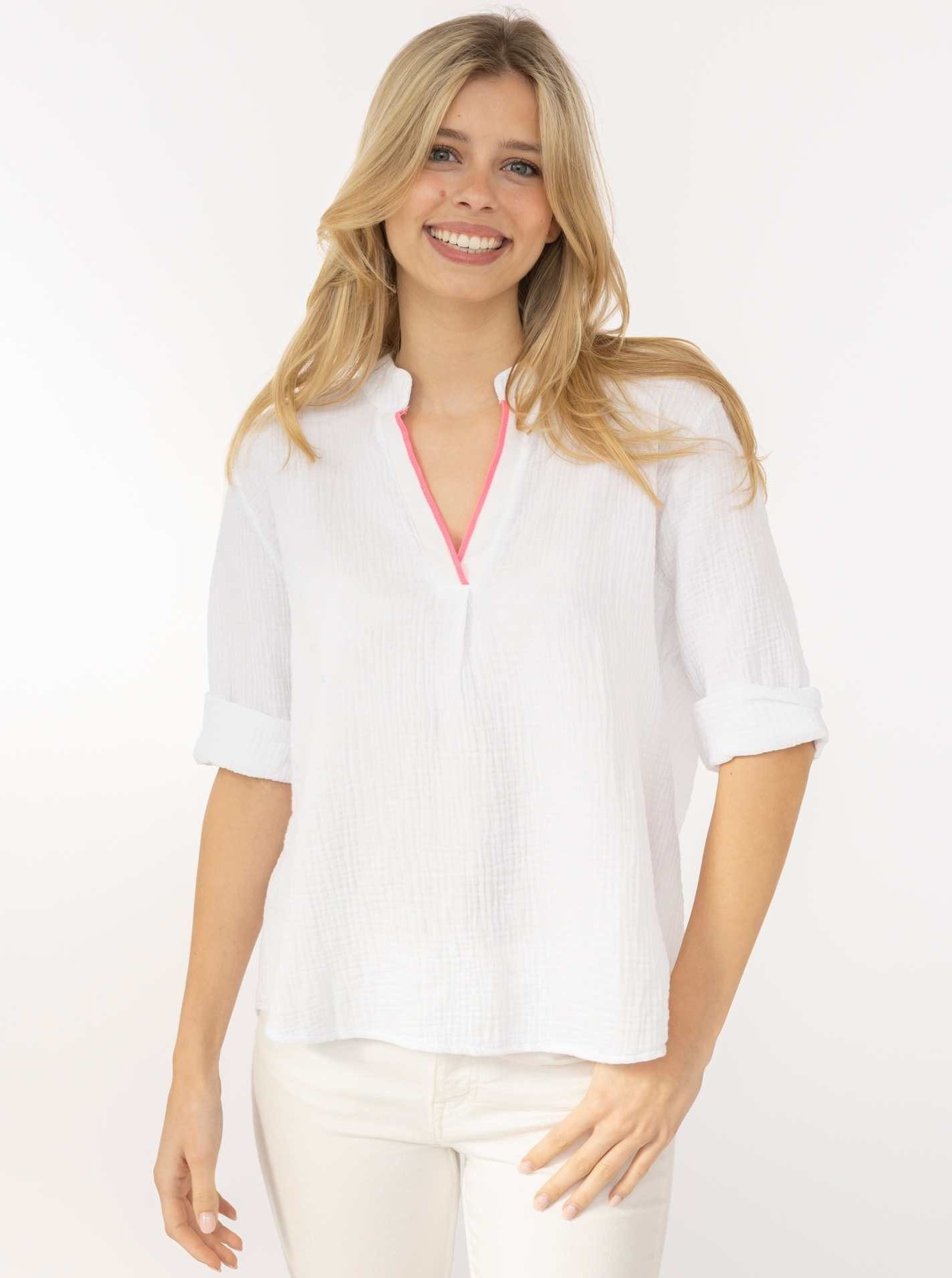 Zwillingsherz Schlupfbluse "Neon Kante" Musselin, eingefasster V-Neck in Neon, 3/4 Arm, hinten leicht länger