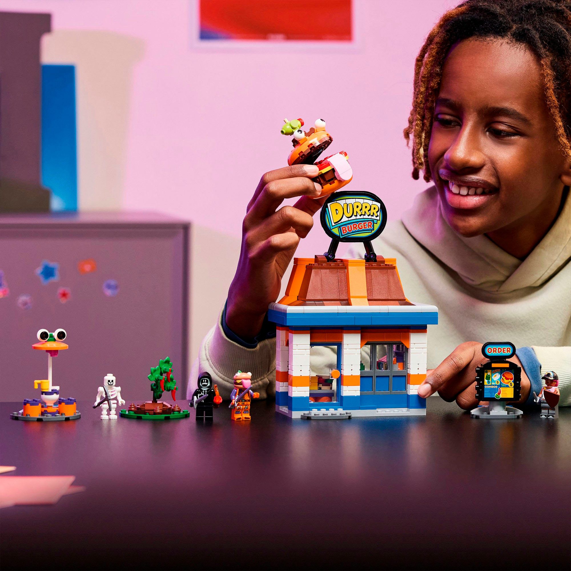 LEGO® Durrr Burger Restaurant (77076), LEGO Fortnite Konstruktionsspielstei günstig online kaufen