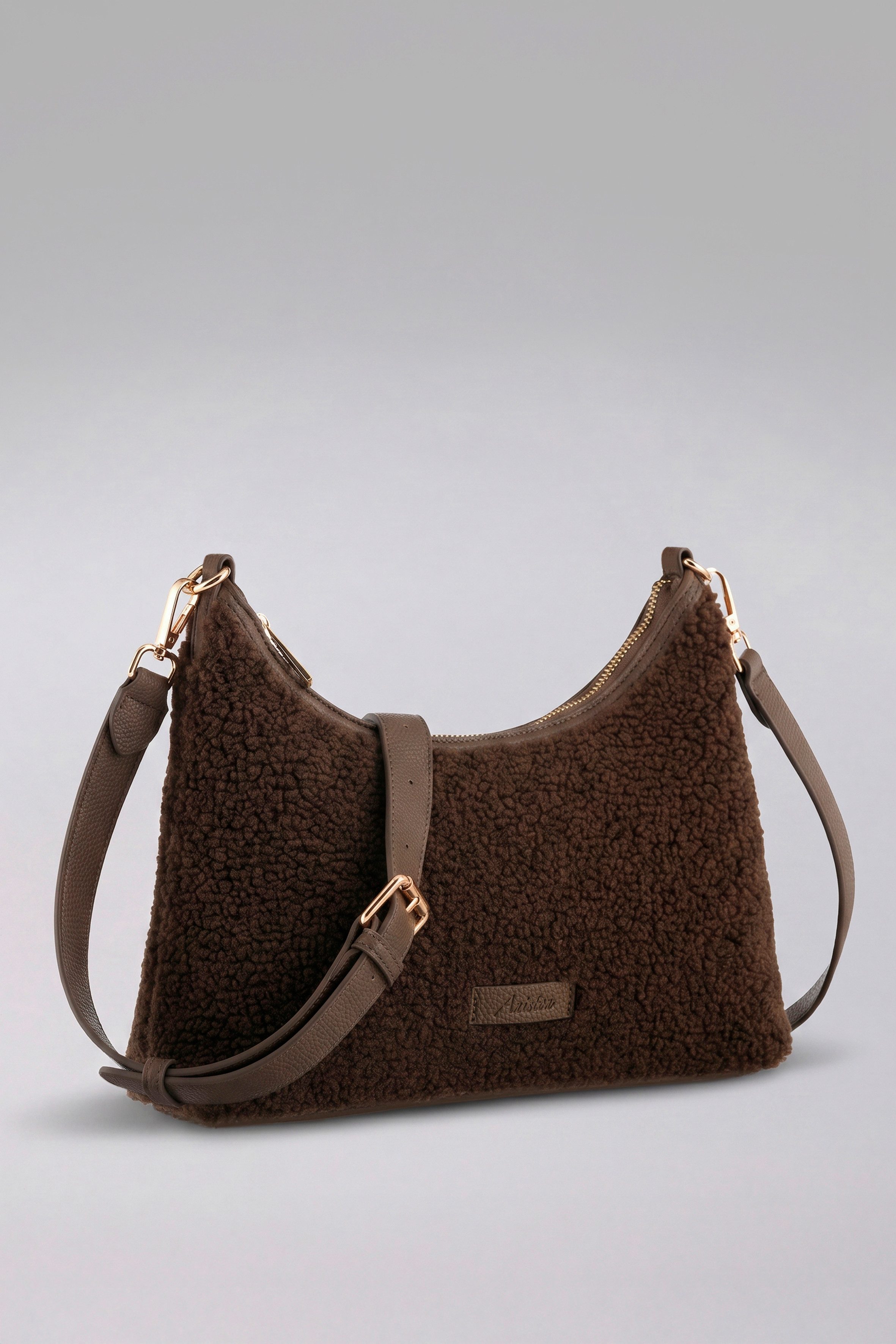 Aniston ACCESSOIRES Umhängetasche, Handtasche, Schultertasche in Teddy-Optik. € 39,99, (€ 39,99 pro 1 Stk).