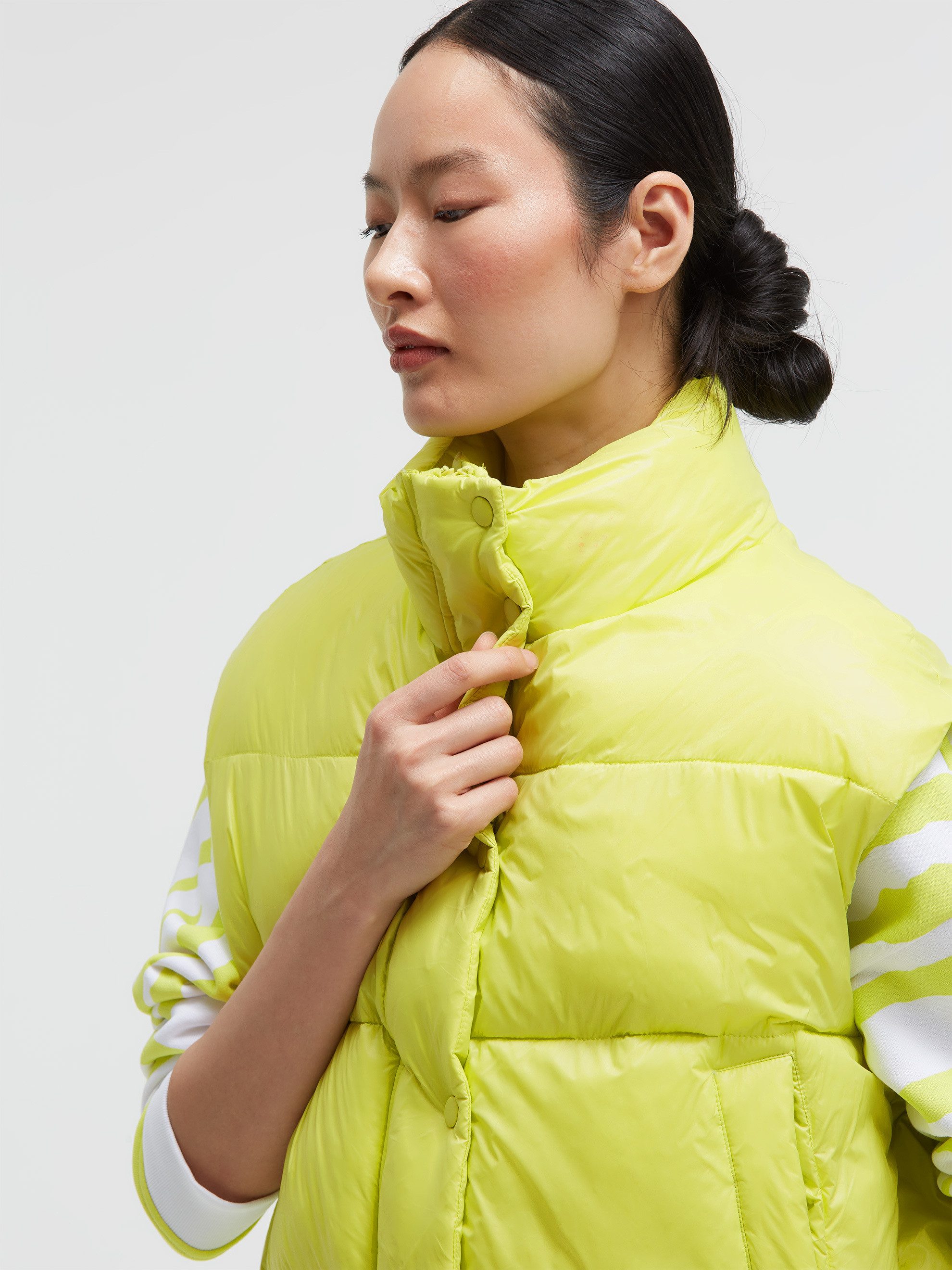 SENSES.THE LABEL Steppweste mit Fleece gefütterte Eingrifftaschen – Bild 5 von 5