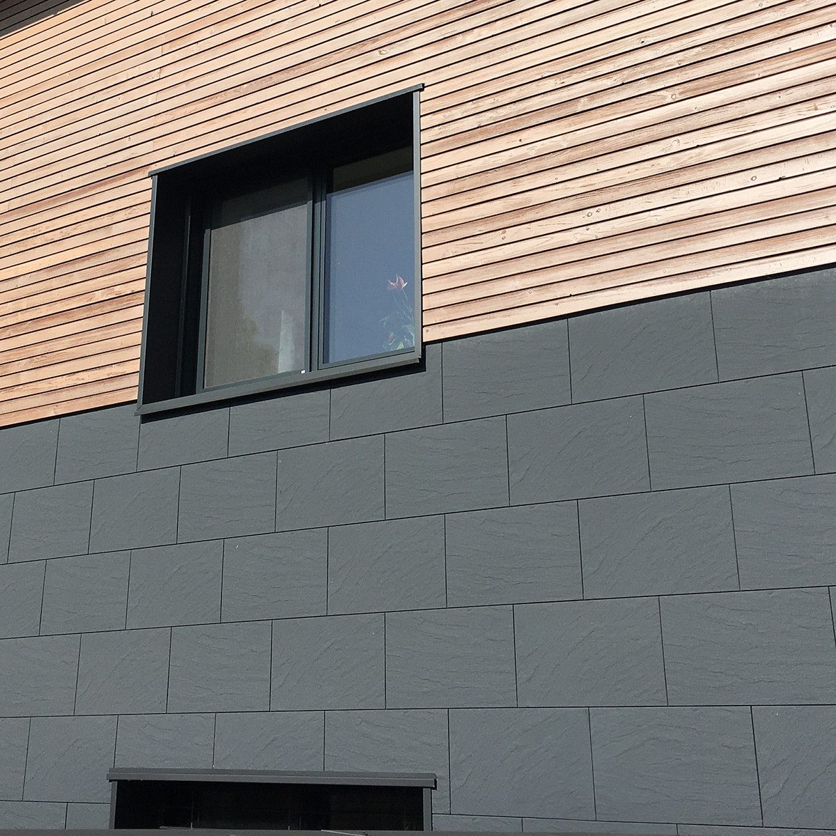 ZF Zierer Verkleidungspaneel Zierer Struktur SS1 Fassadenplatte 111,5 x 36cm 9 St. 3,4qm steingrau, BxL: 35,9x111,5 cm, 0,38 qm, (Karton mit 9 Platten, 3,60 qm) problemlose Montage, Putzoptik