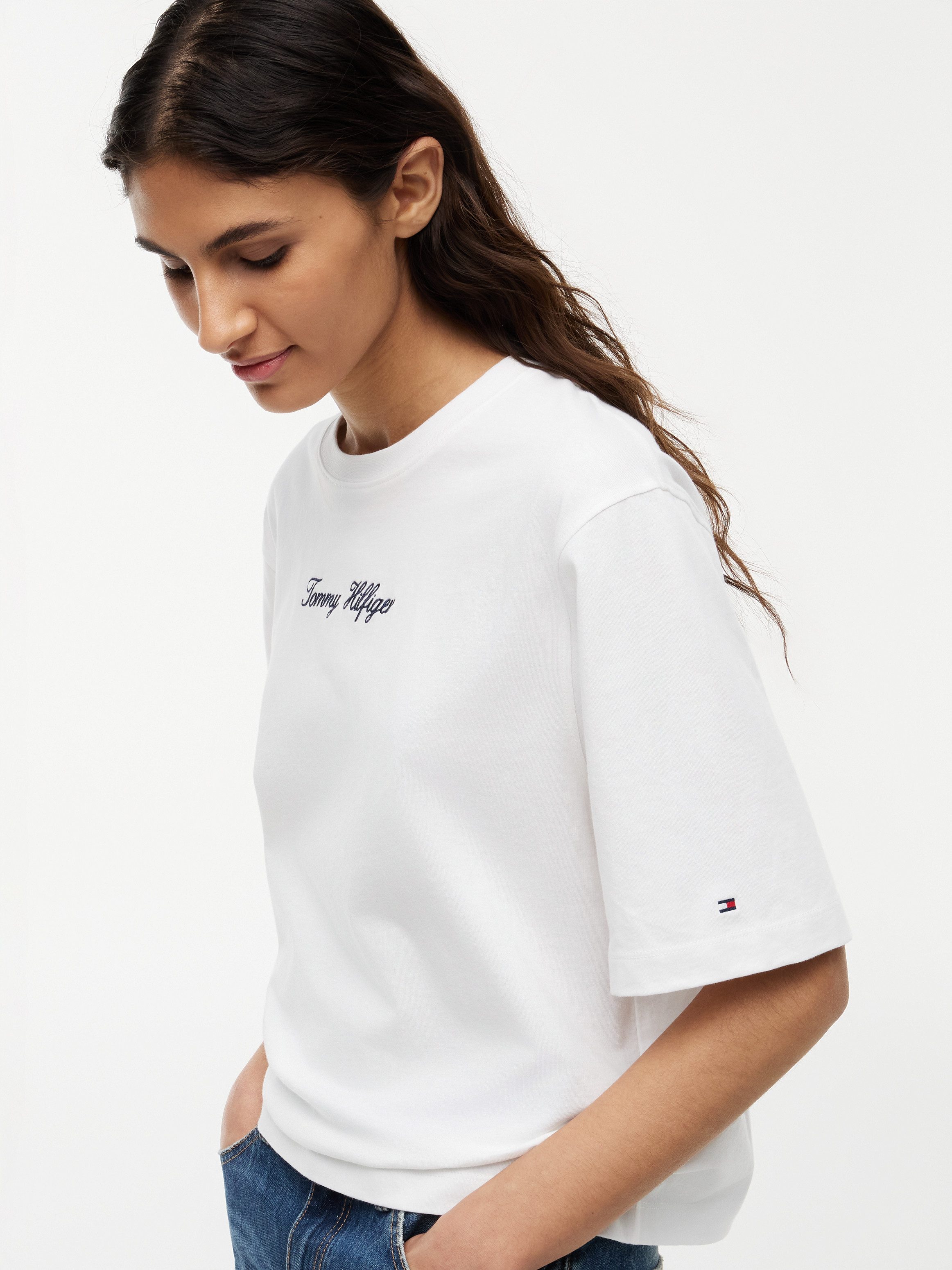 Tommy Hilfiger Kurzarmshirt CLASSIC SCRIPT TRAPEZE TEE Baumwolle, kurze Trapezärmel