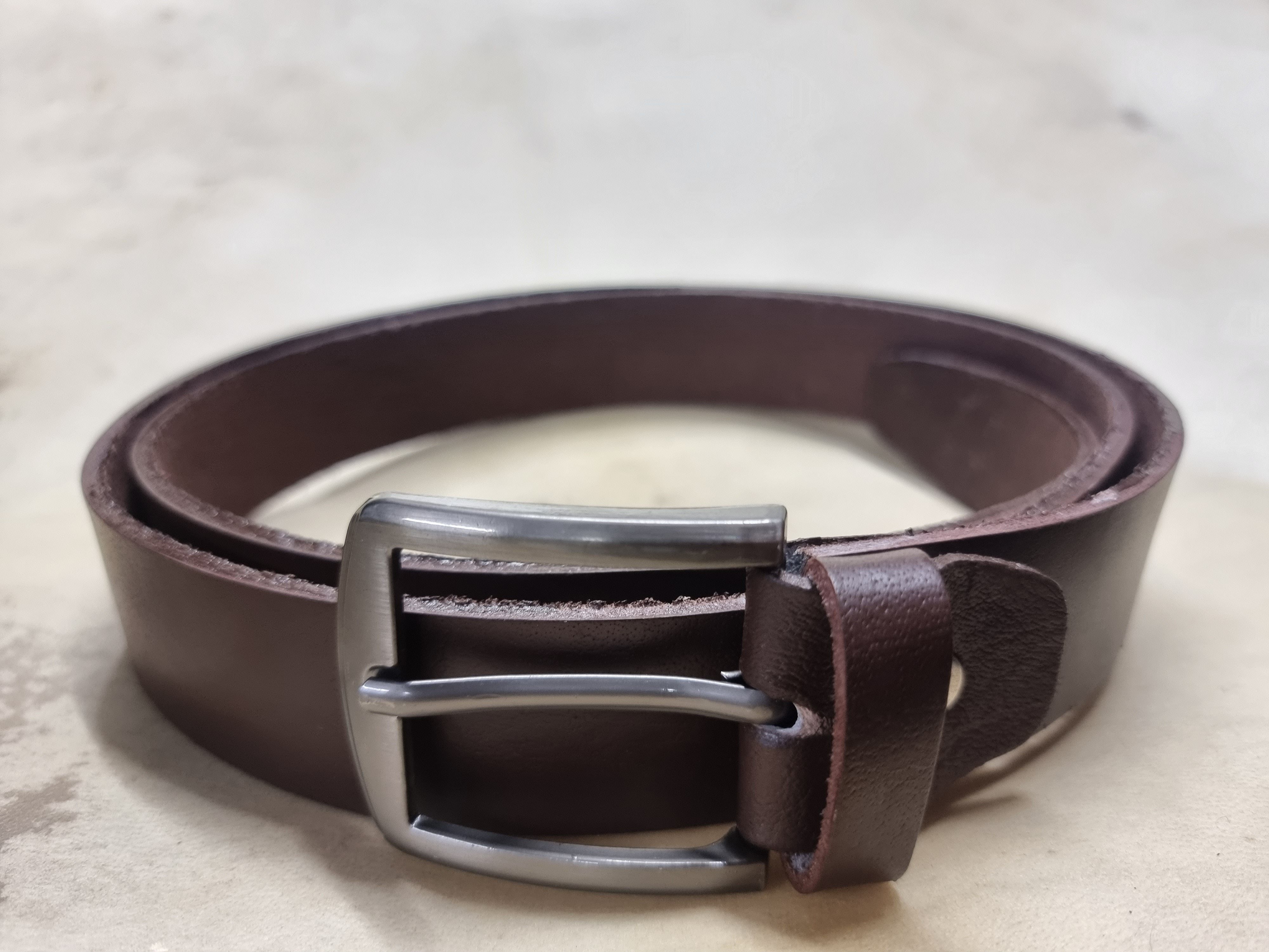 Provellus Ledergürtel Echt Leder Gürtel Herren Damen Eisen Schnalle Schwarz/Braun 4cm