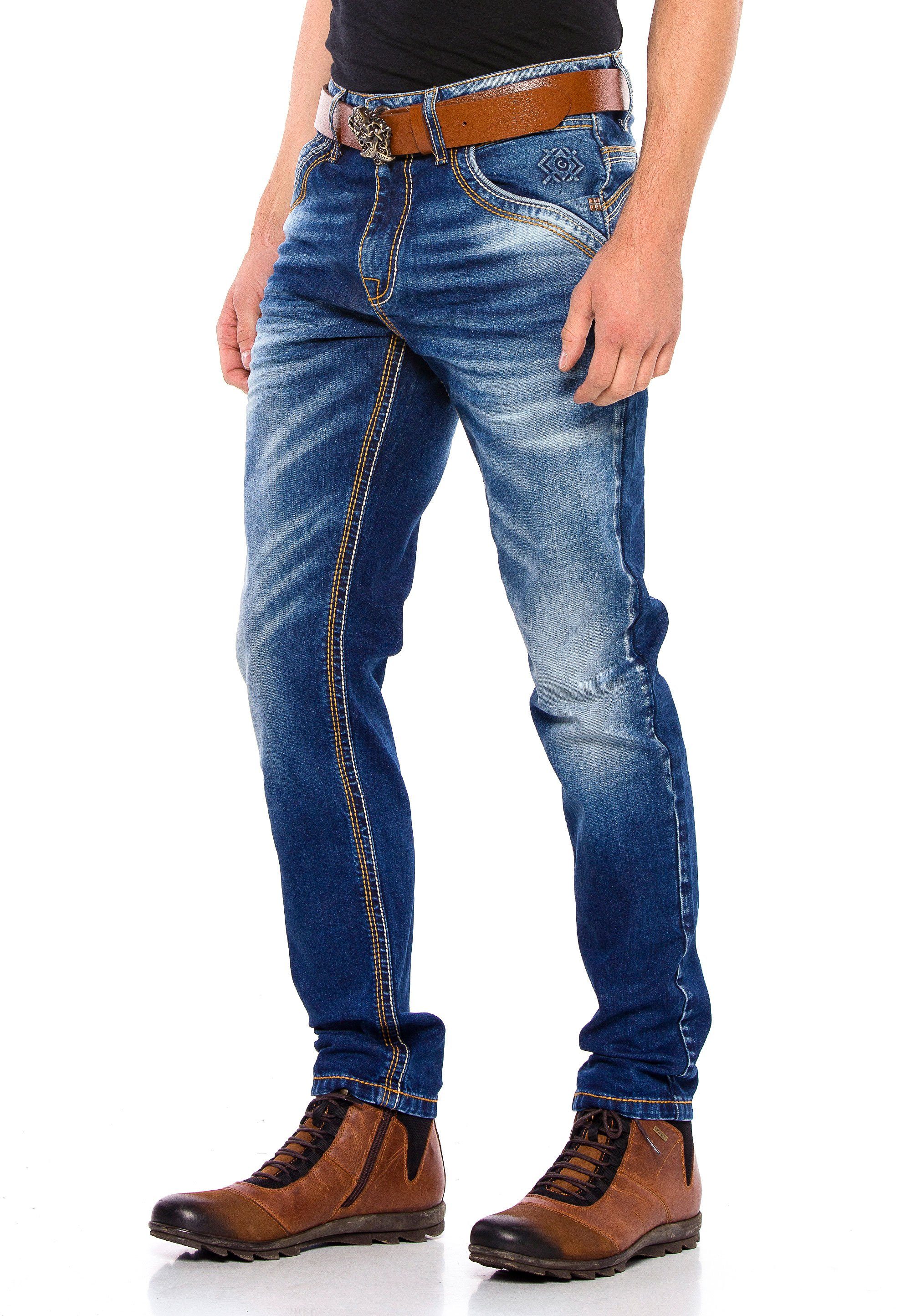 Baxx Ziernähten Bequeme Cipo Jeans & mit dezenten