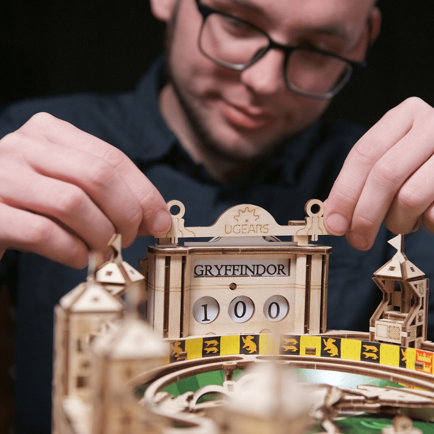 UGEARS Modellbausatz Quidditch Pinball Harry Potter Flipper aus Holz, (402-tlg) – Bild 5 von 5