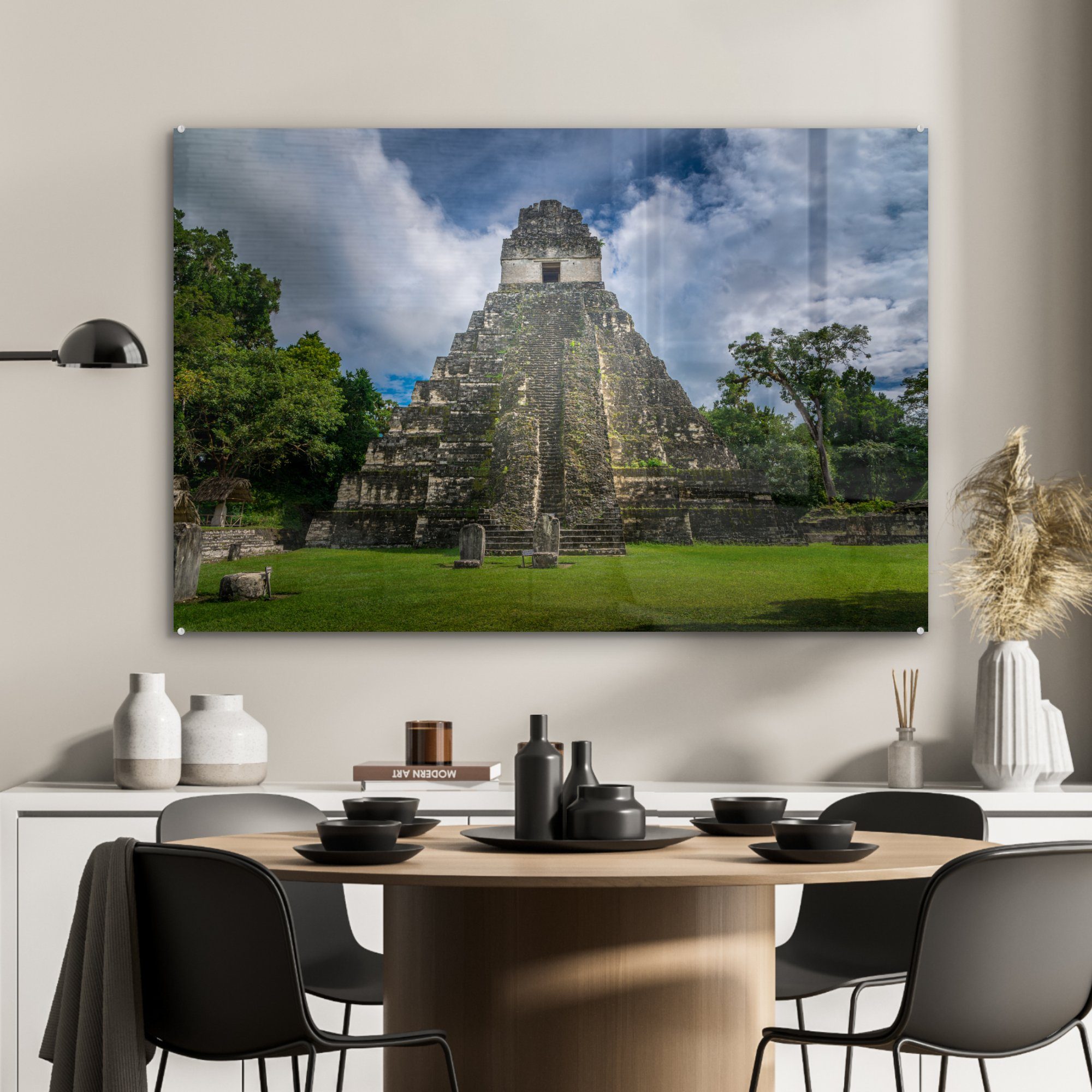 Frontansicht Pyramide St), großen Acrylglasbild in Schlafzimmer Tikal & Guatemala, MuchoWow Acrylglasbilder Wohnzimmer der von (1