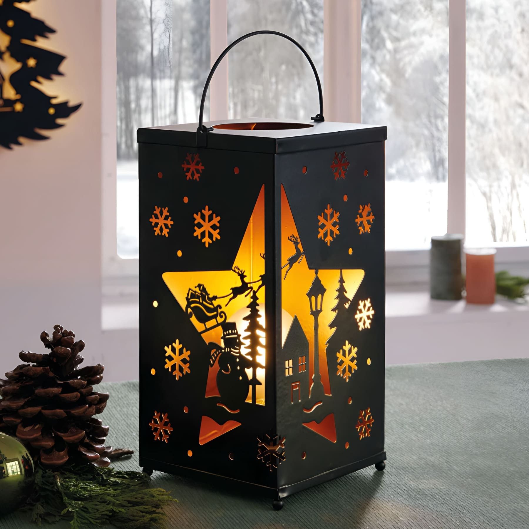 Dekoleidenschaft LED Laterne "Winterlandschaft" aus Metall, schwarz, Hängelaterne, Weihnachtsdeko, LED fest integriert, warmweiß, 13x13x26 cm, Leuchtdeko, Winterdeko