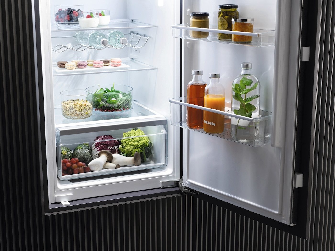 Miele Einbaukühlschrank K 7325 E, 122,1 cm hoch, 54,1 cm breit