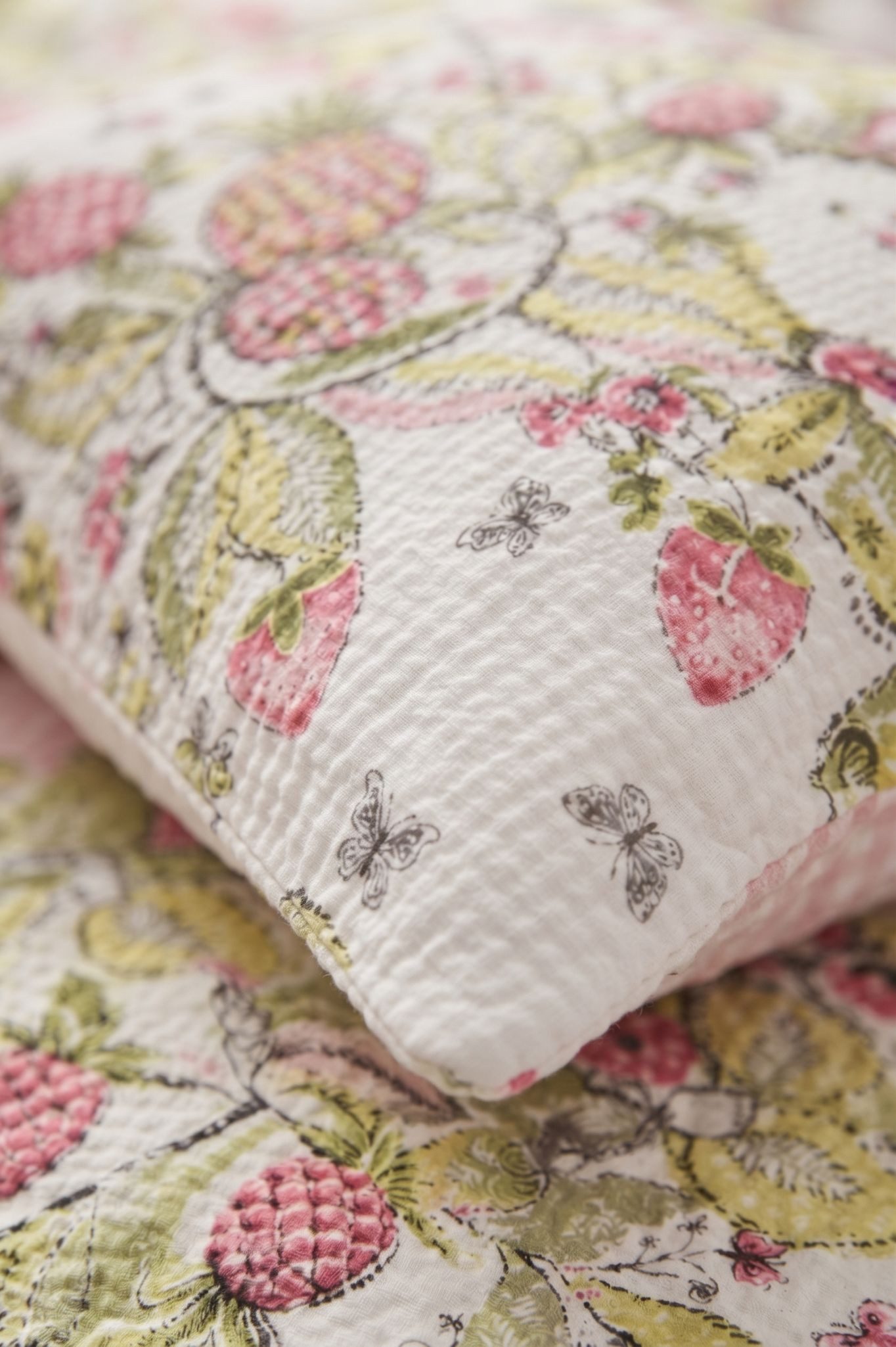 Kaeppel Wendebettwäsche Tutti Frutti Früchte Bunt, Seersucker, 2 teilig, Leicht, luftig, atmungsaktiv, pflegeleicht, mit Reißverschluss – Bild 3 von 5