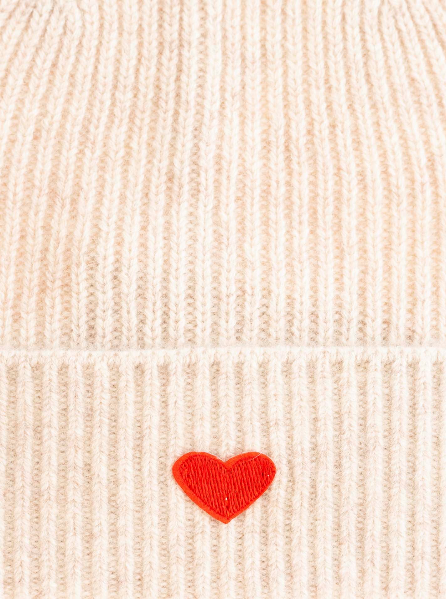 Zwillingsherz Beanie Beanie with Heart-Patch Rippstrick, mit breitem Umschlag, wärmend