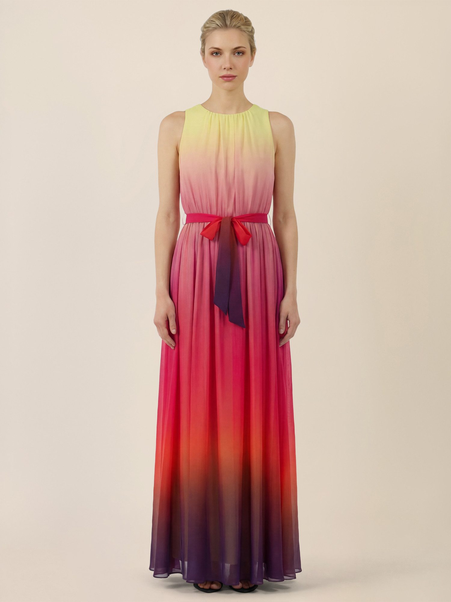 Apart Maxikleid mit Farbverlauf und Taillenband