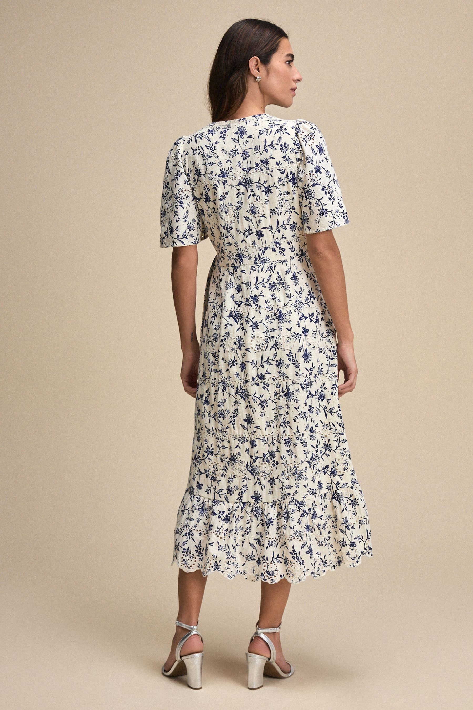 Next Midikleid Besticktes Wickelkleid aus 100 % günstig online kaufen