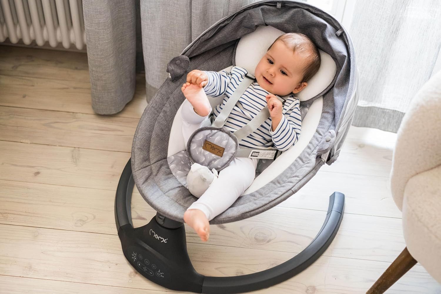MoMi Babywippe Kenani, Elektrische Babywippe mit Bluetooth und Fernbedienung