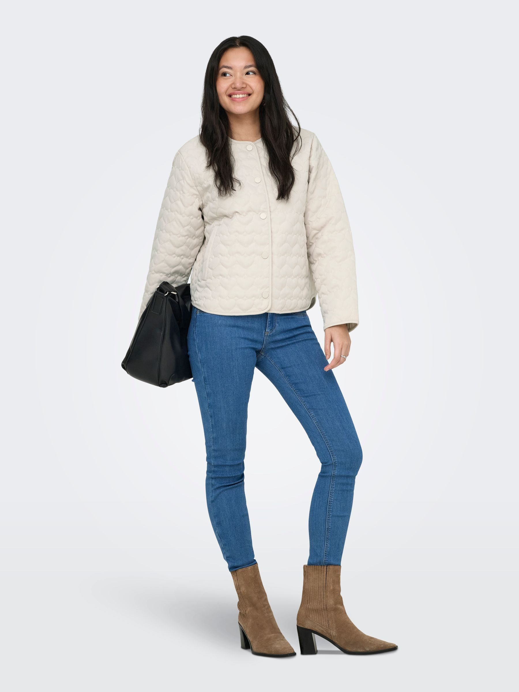 ONLY Blouson Rundkragen Knopfverschluss Eingrifftaschen Unifarben (1-St) ONLHEART QUILTED JACKET NOOS OTW