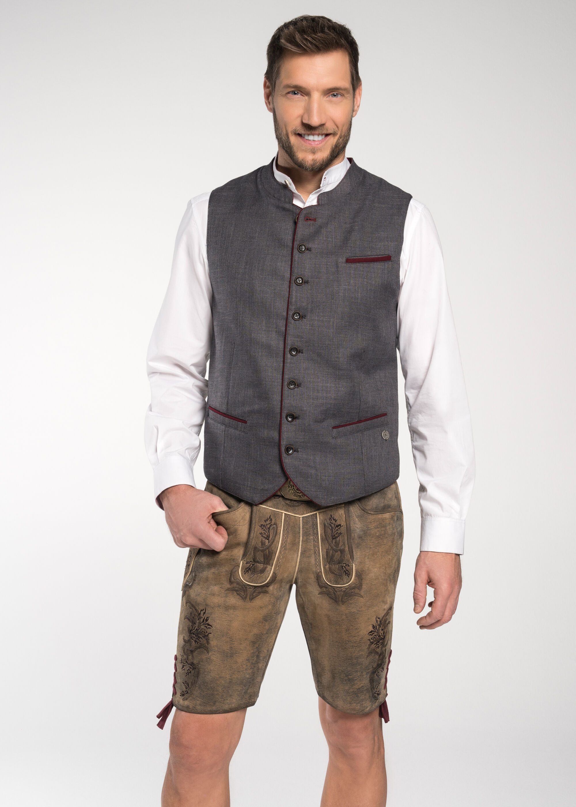 Spieth & Wensky Trachtenweste FCB-Gian-Weste H (1-tlg) mit FC Bayern Prägun günstig online kaufen