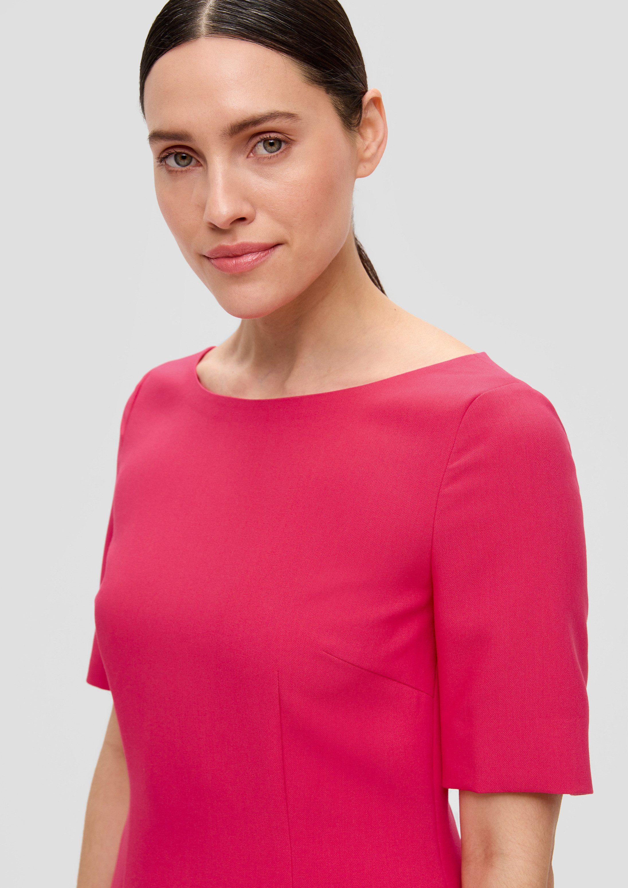 s.Oliver Minikleid Kleid Kleid mit U-Boot-Ausschnitt
