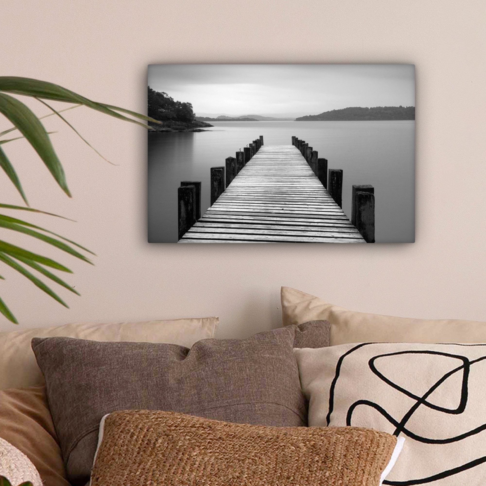 OneMillionCanvasses® Leinwandbild Blick von einem Holzsteg am Loch Lomond i günstig online kaufen