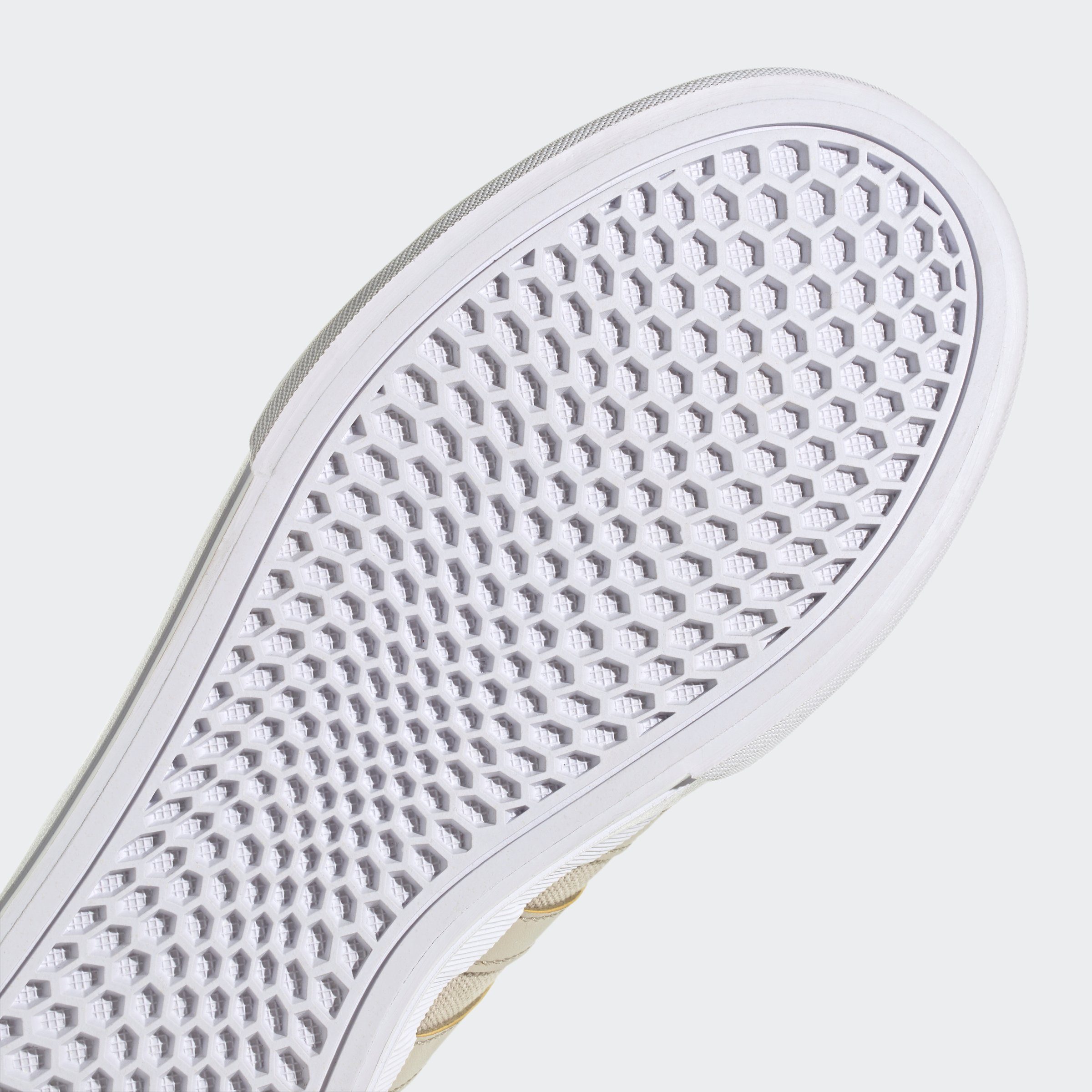 Cloud BRAVADA 2.0 Sportswear adidas Beige / / Wonder Sneaker White Wonder Beige PLATFORM
