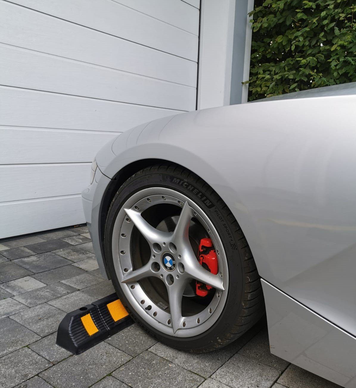 BruKa Garage Radstopper WHEELSTOP Reifenstopper Parkstopper günstig online kaufen