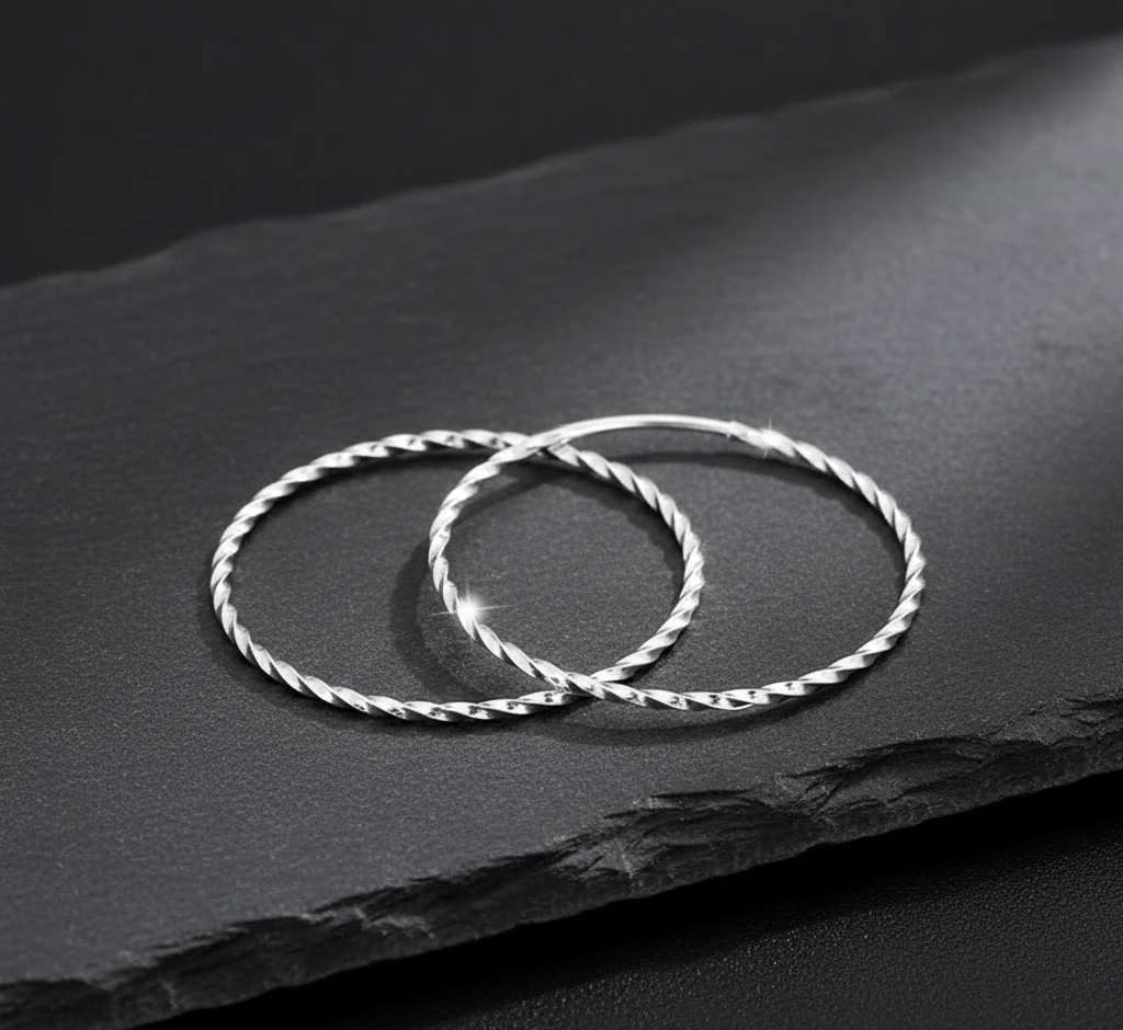 Taffstyle Paar Creolen Creolen gedreht aus 925 Sterling Silber elegantes Design für Damen (Elegante gedrehte Creolen aus echtem 925 Silber – zeitlos und strahlend schön)