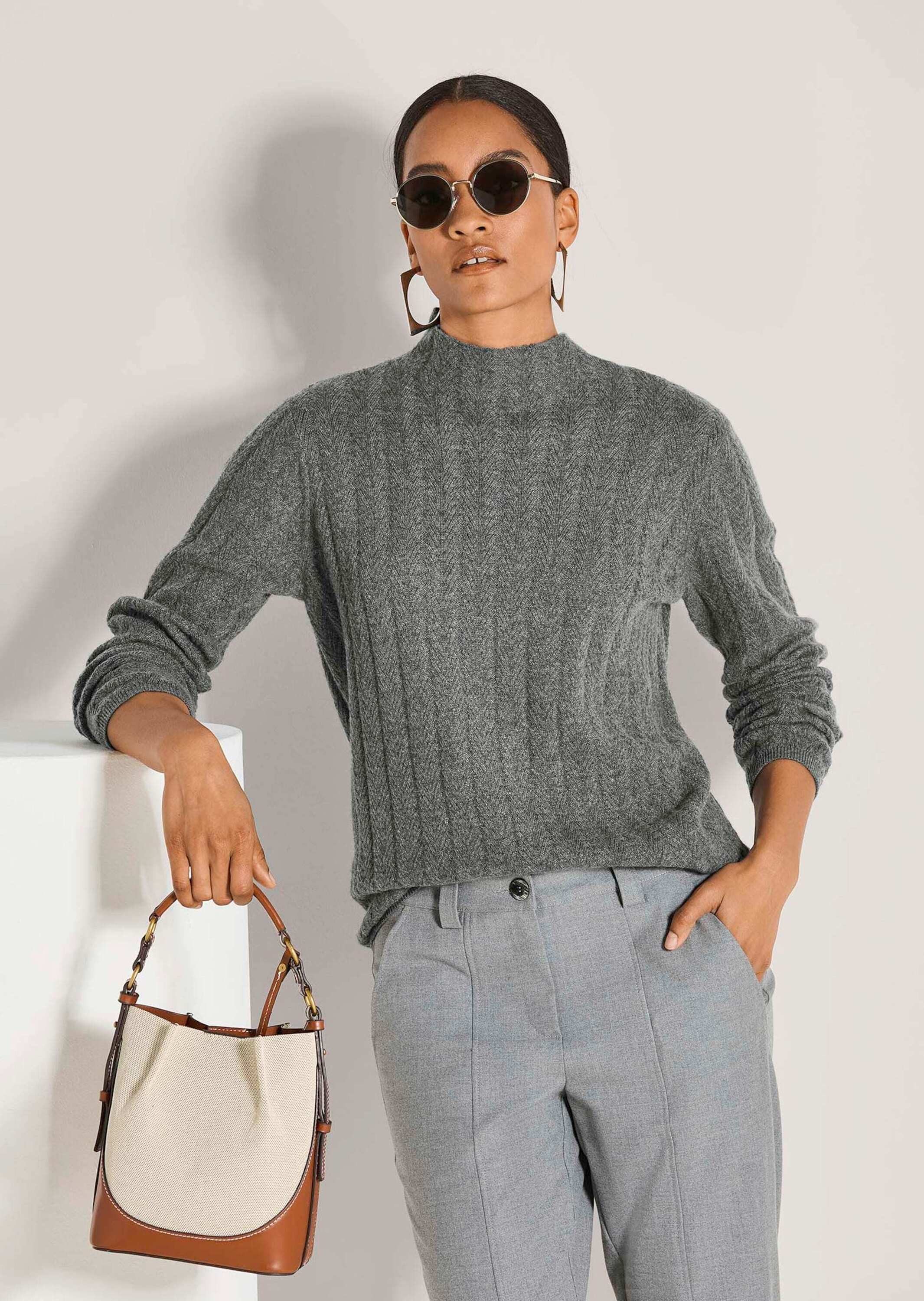 MADELEINE Strickpullover Luxuriöser Strickpullover mit Stehkragen Eleganter Businesspullover mit Rippstrick und Langarm