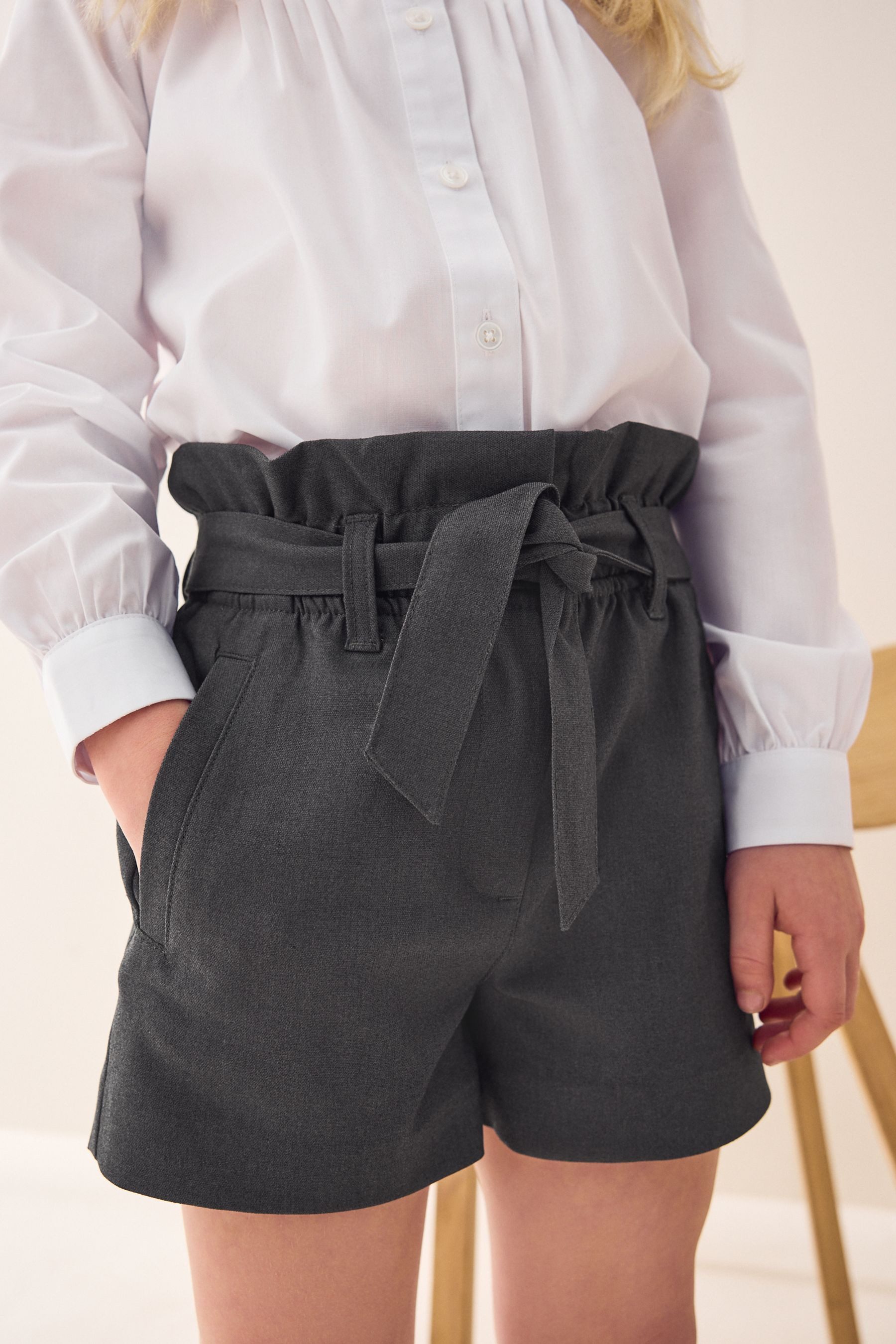 Next Shorts Schul-Shorts mit Paperbag-Taille (1-tlg) – Bild 5 von 5
