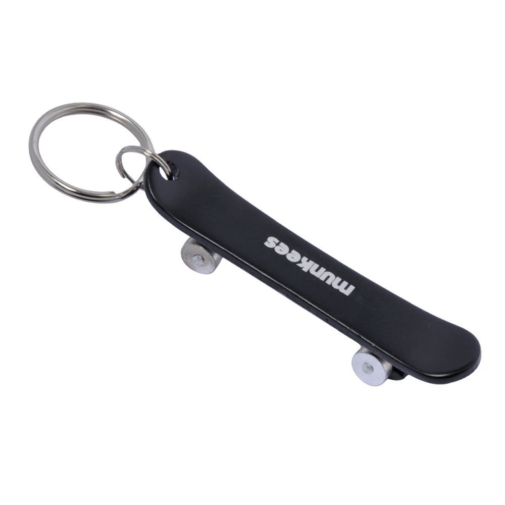 Munkees Flaschenöffner Flaschenöffner im Skateboard-Design, Aluminium, schwarz (Packung, 1-tlg), Flaschenöffnerfunktion, Skateboard-Motiv, Aluminium