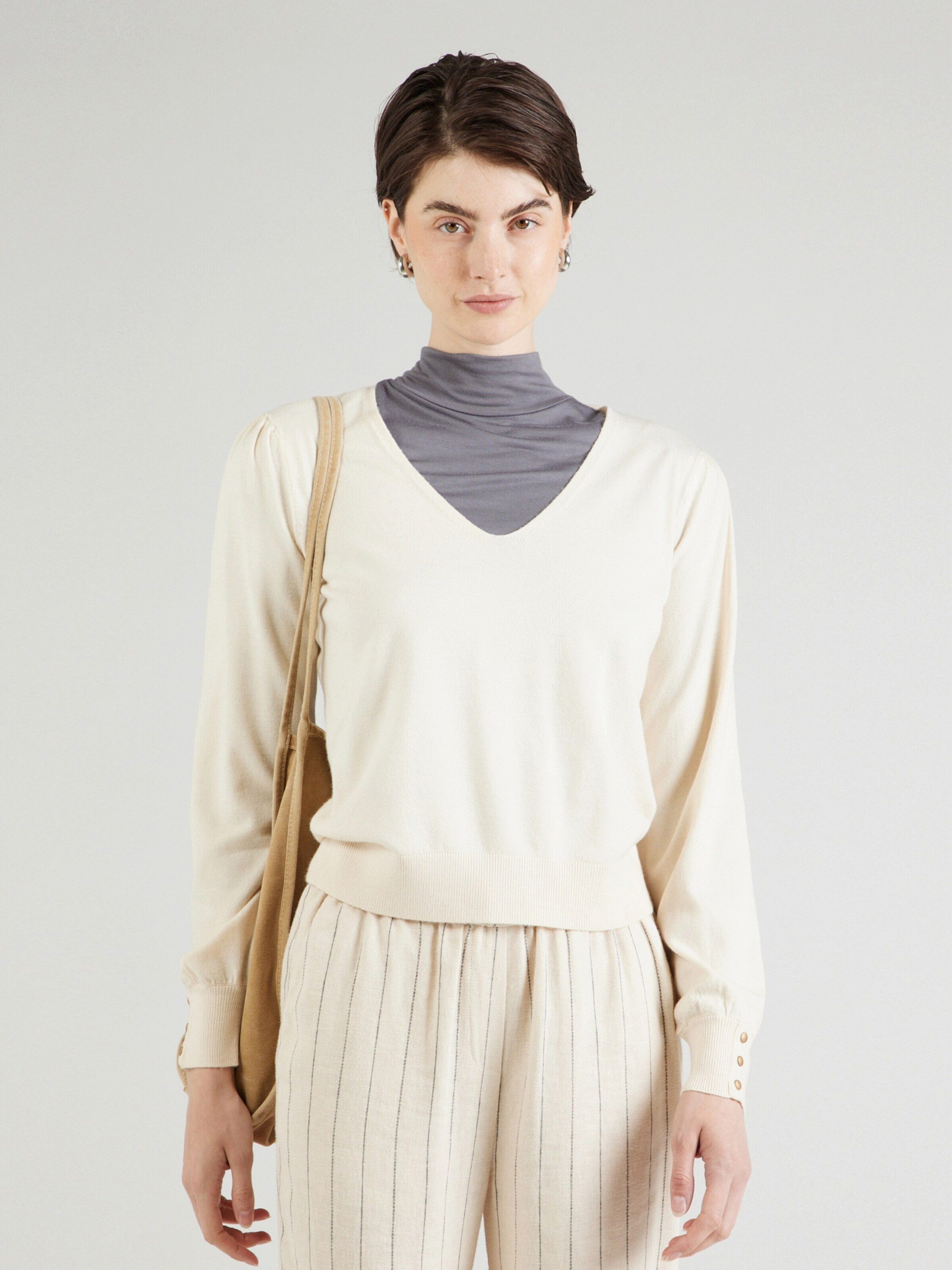 Vero Moda Strickpullover VMHOLLYKARIS (1-tlg) Falten