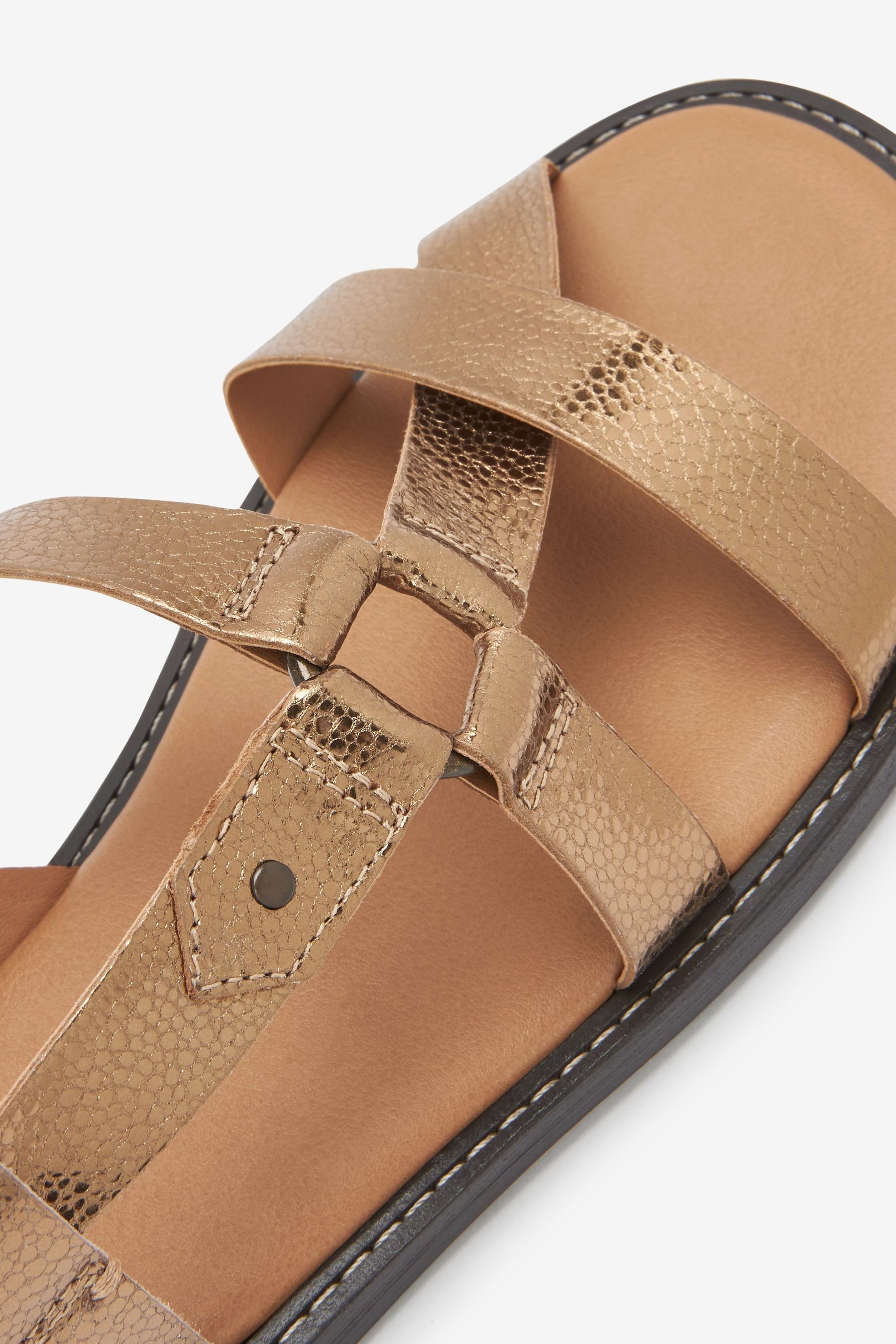 Comfort® (1-tlg) Sandale asymmetrischem Sandalen Bronze Design Forever Next in