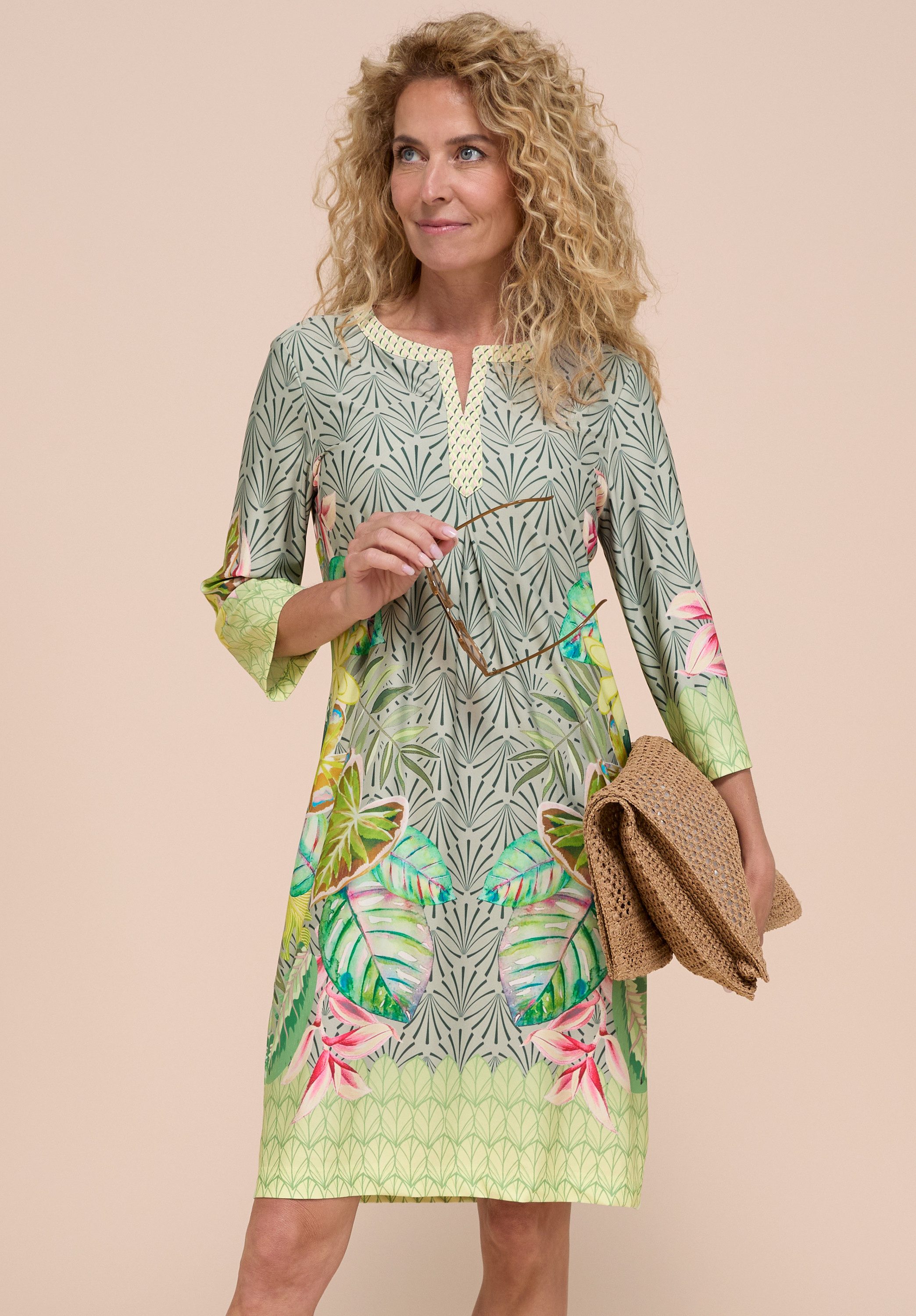 bianca Druckkleid DANILO mit modernem Allover-Print in Trendfarbe günstig online kaufen