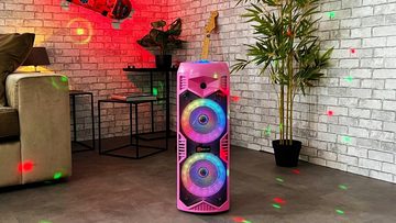 N-GEAR Let's Go Party 5150 Pink Bluetooth-Lautsprecher (Inklusive Fernbedienung, Drahtloses Mikrofon im Lieferumfang enthalten)