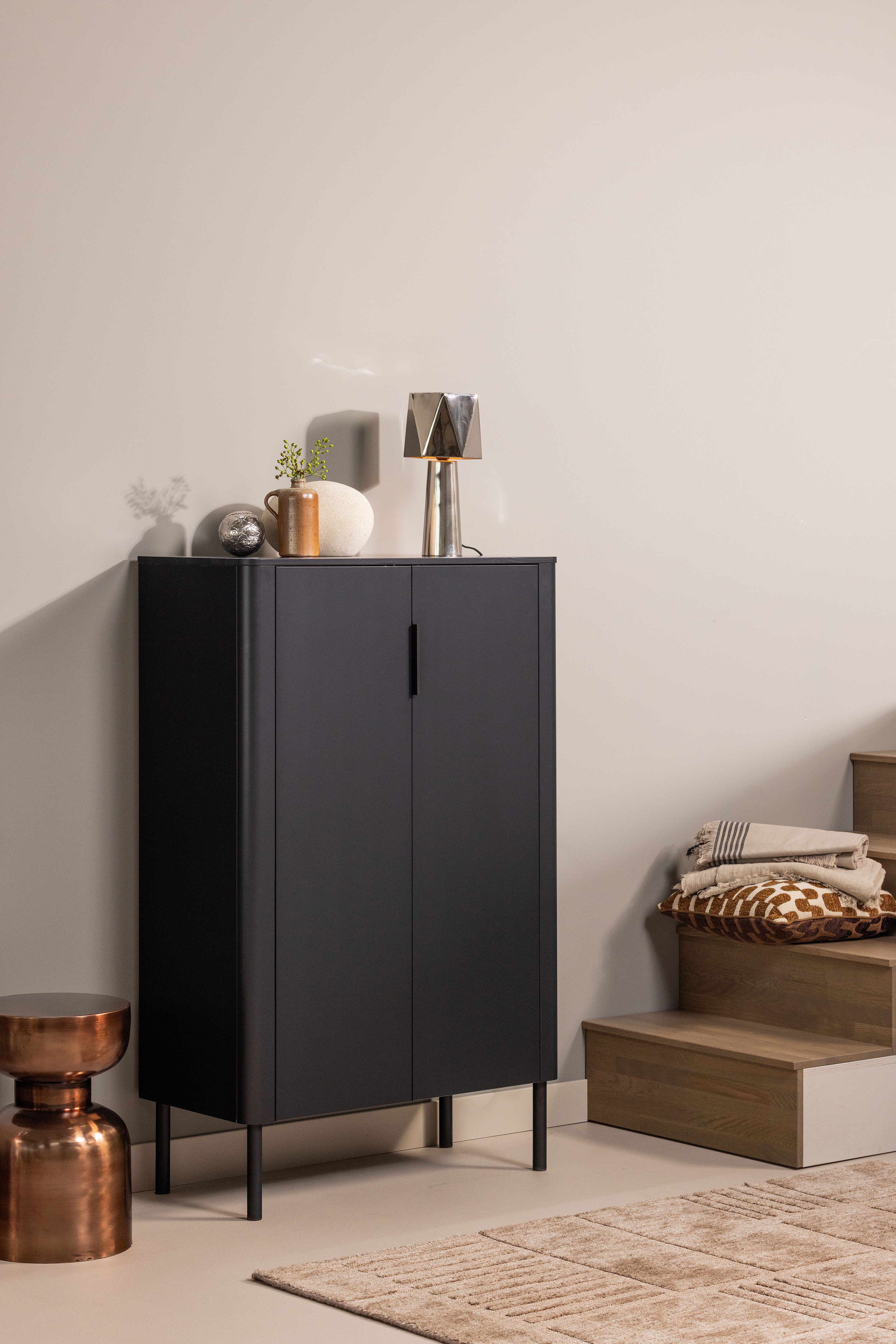 WOOOD Highboard Gunnar FSC®-Mix Massivkiefer mit Dämpfung Funktion, 85 x 39 x 135 cm, Tragkraft 15 kg pro Boden, einfach zu montieren, sichtbare Maserung