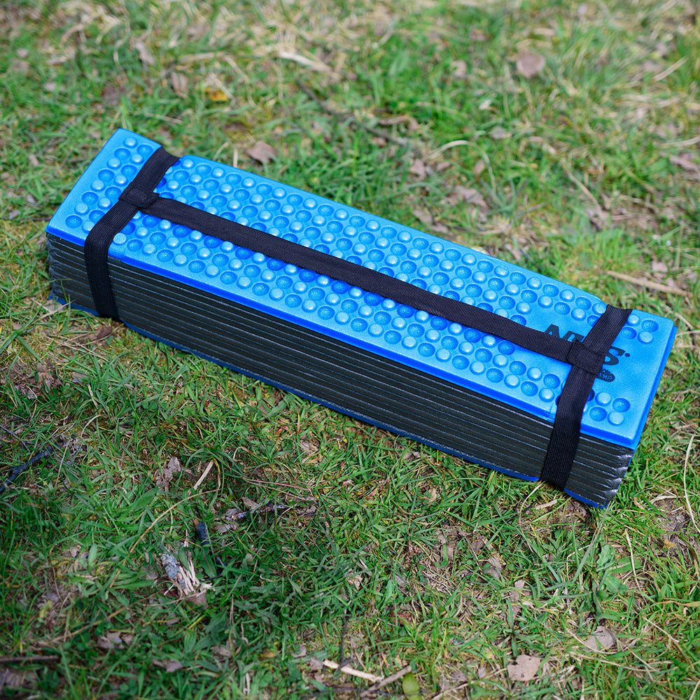 NILS CAMP Fitnessmatte Trekkingmatte Isomatte faltbar (Spar-Set, 1-St., 182 x 60 cm leicht), faltbar, ultraleicht, XPE, wärmeisolierend