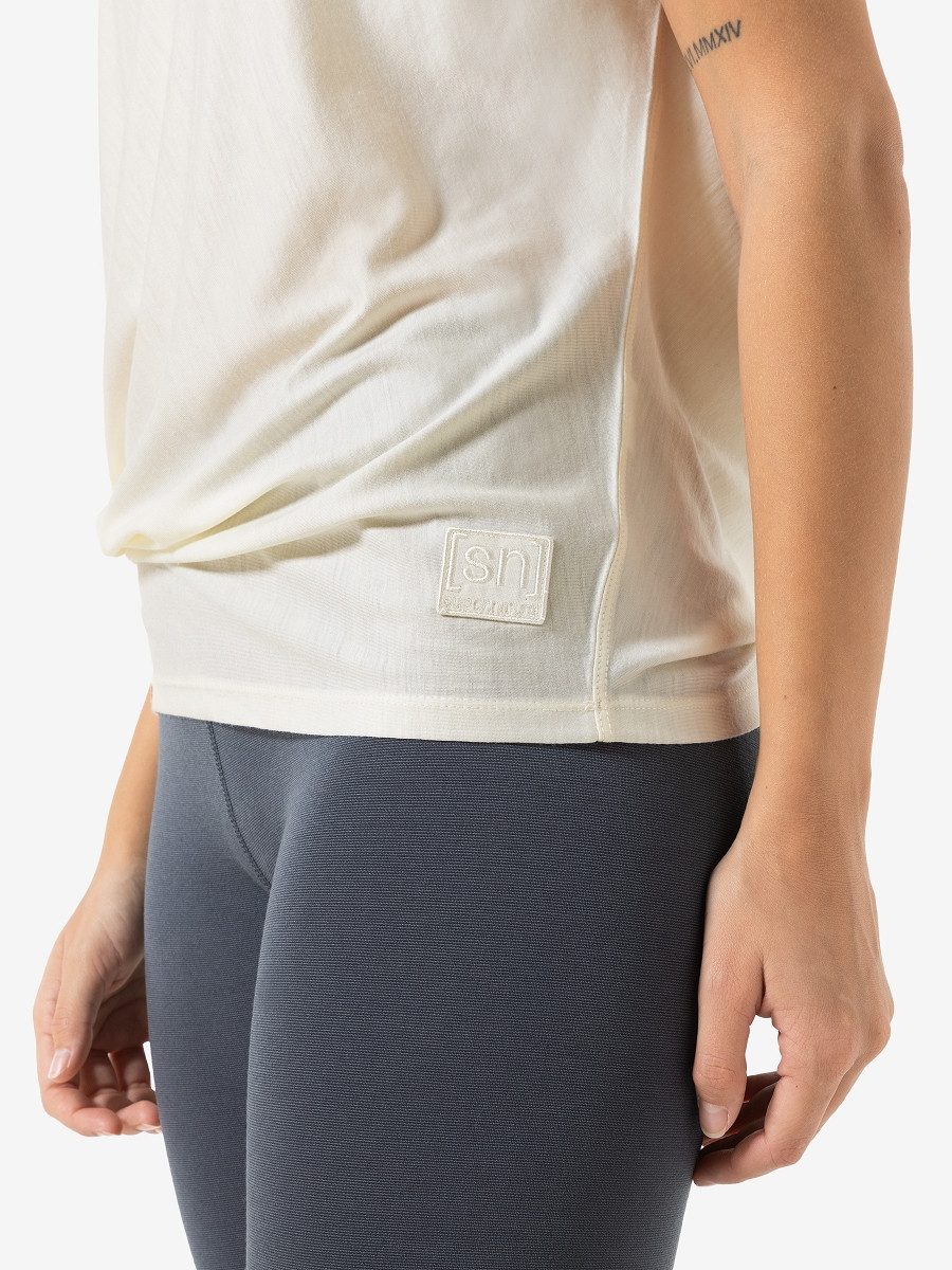 SUPER.NATURAL T-Shirt für Damen, nachhaltig, Merino YOGA LOOSE BIO J TEE asymmetrisches, lockeres Shirt