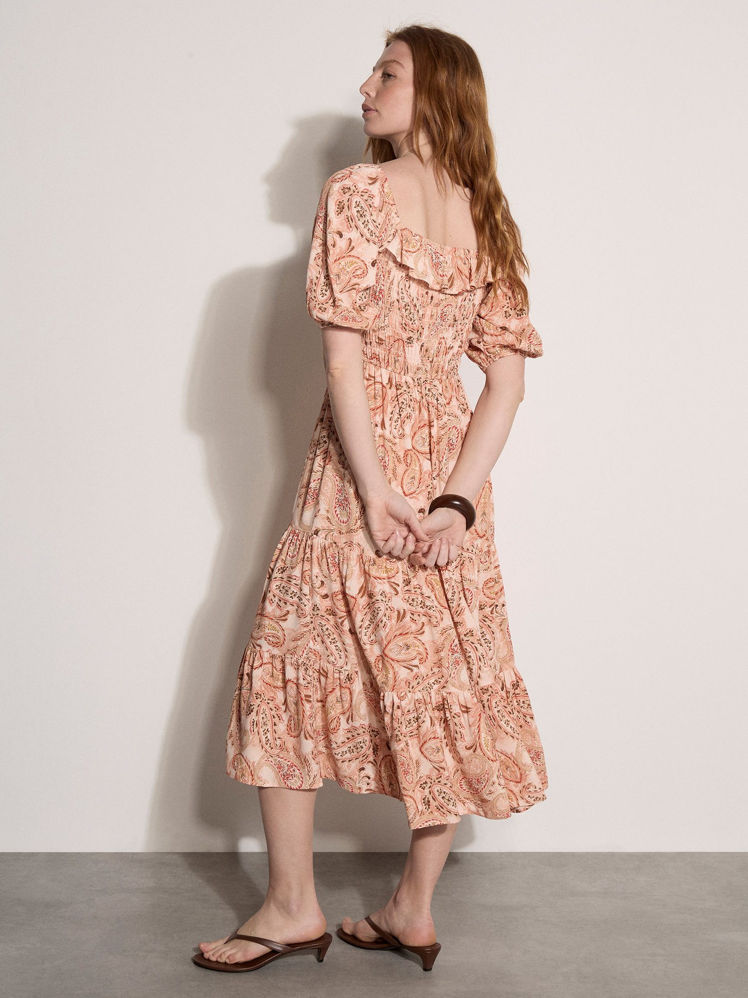 Apricot Midikleid Midi-Kleid im Milchmädchen-Stil mit Paisley-Print – Bild 3 von 5