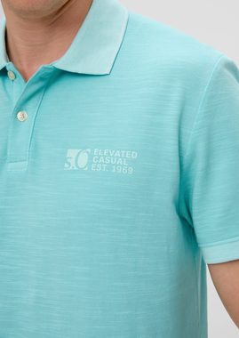 s.Oliver Kurzarmshirt Poloshirt mit Piquêstruktur und Logo-Print Streifen-Detail