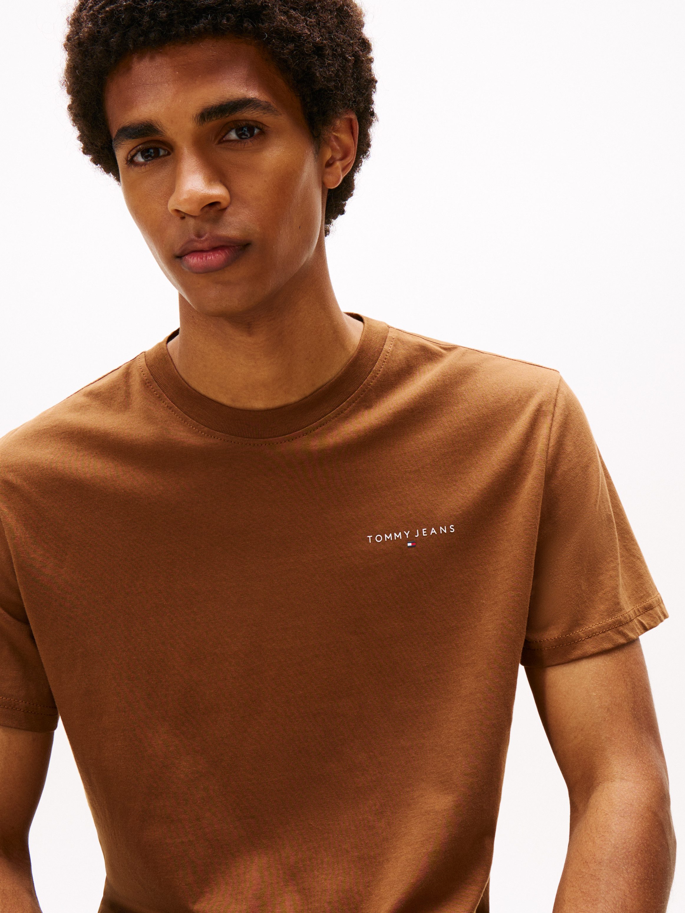 Tommy Jeans T-Shirt TJM SLIM LINEAR CHEST TEE EXT Mit Rundhalsausschnitt günstig online kaufen