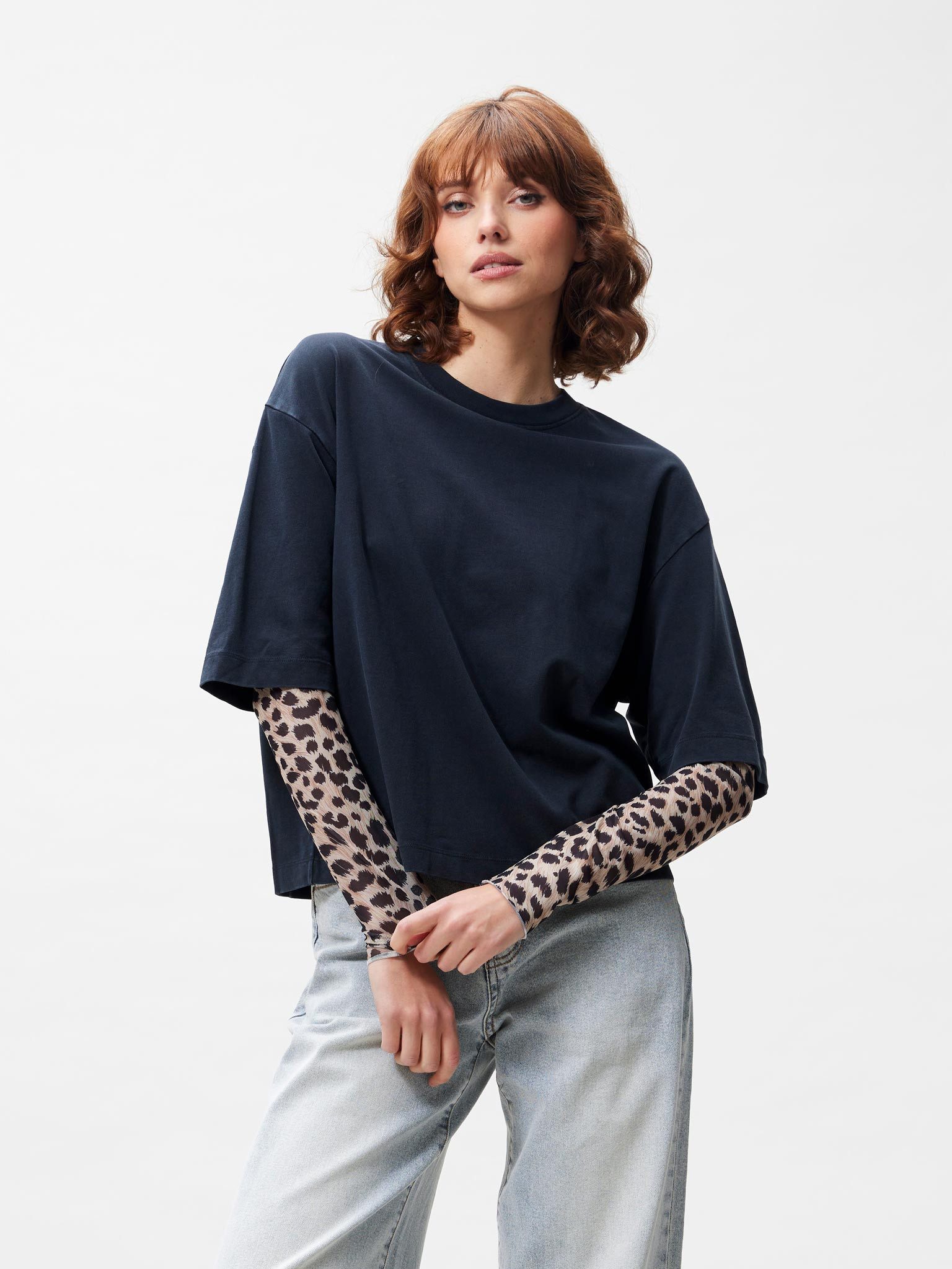 Catwalk Junkie T-Shirt - Langarmshirt mit Mesh-Ärmeln im Leo-Print Grey günstig online kaufen