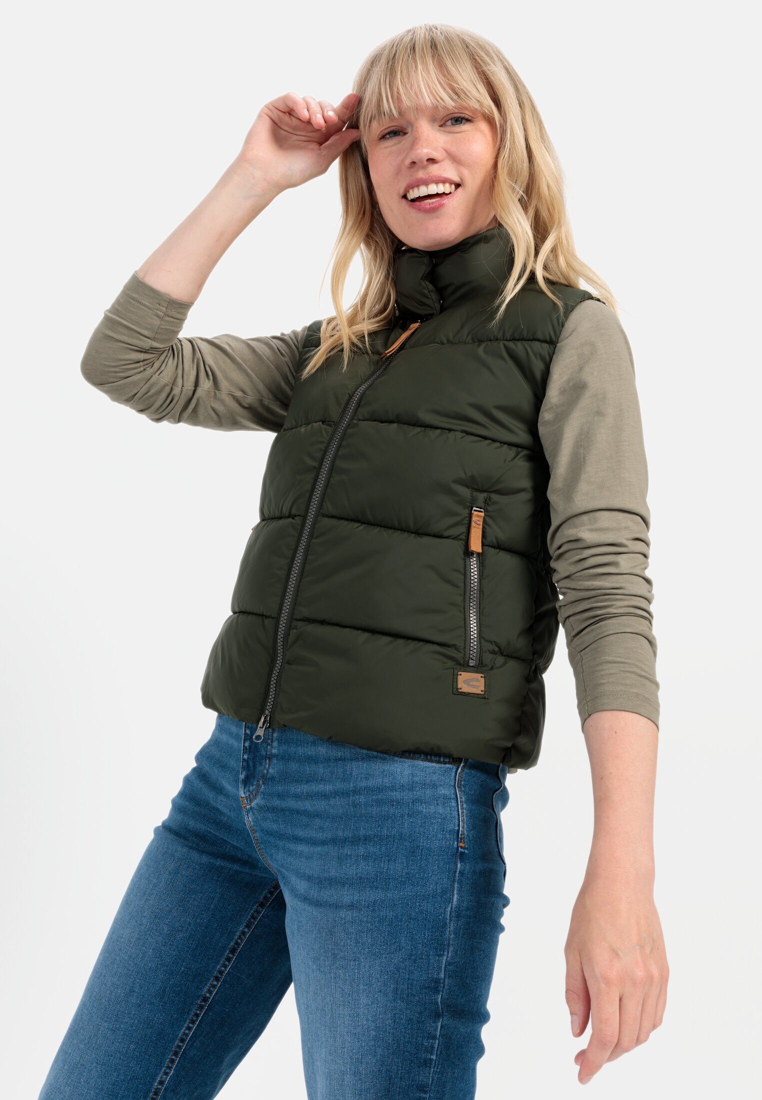 camel active Steppweste aus recyceltem Polyester ärmellos Stehkragen mit Stehkragen