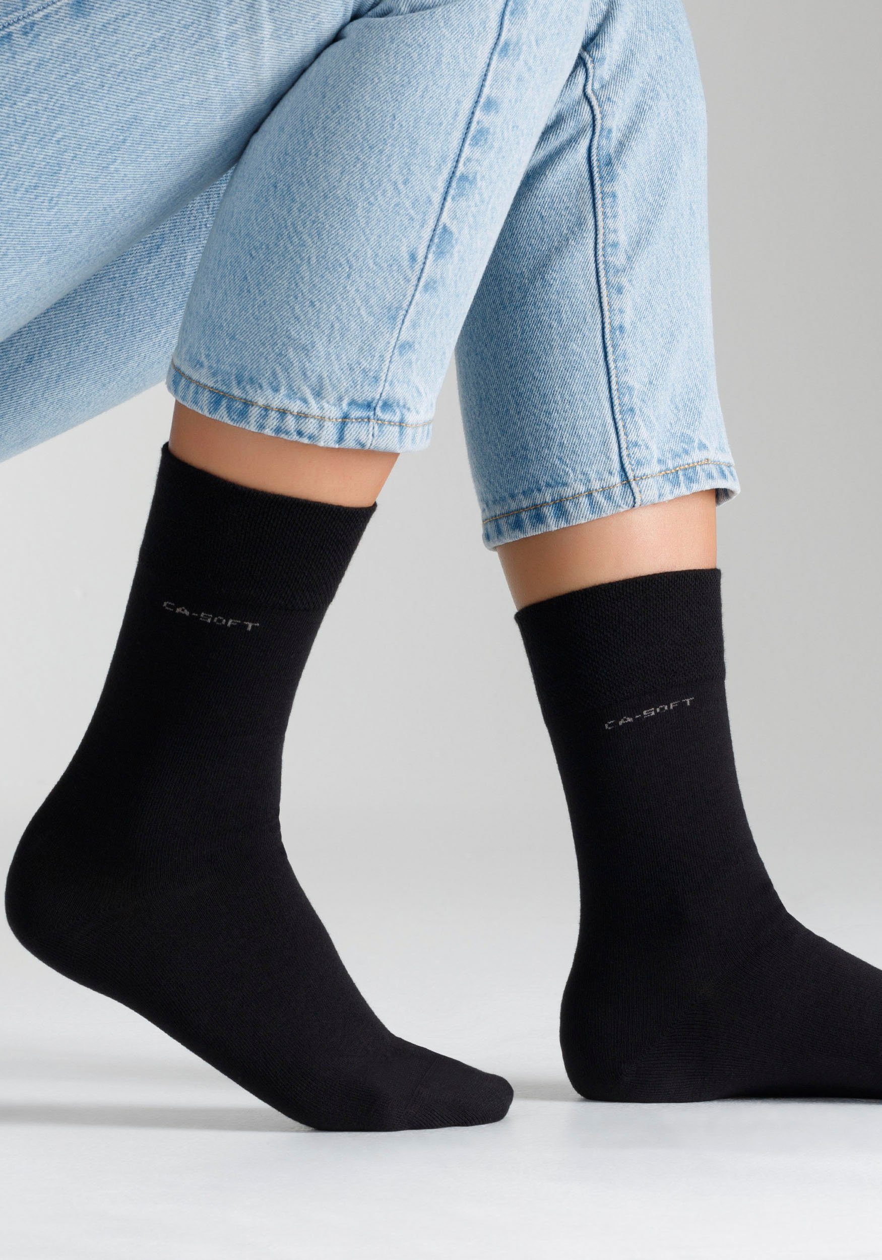 Fersen- hohen Zehenbereich, (Packung, 4-Paar) Socken Tragekomfort Mit für Zehennähten und Handgekettelte Camano verstärktem