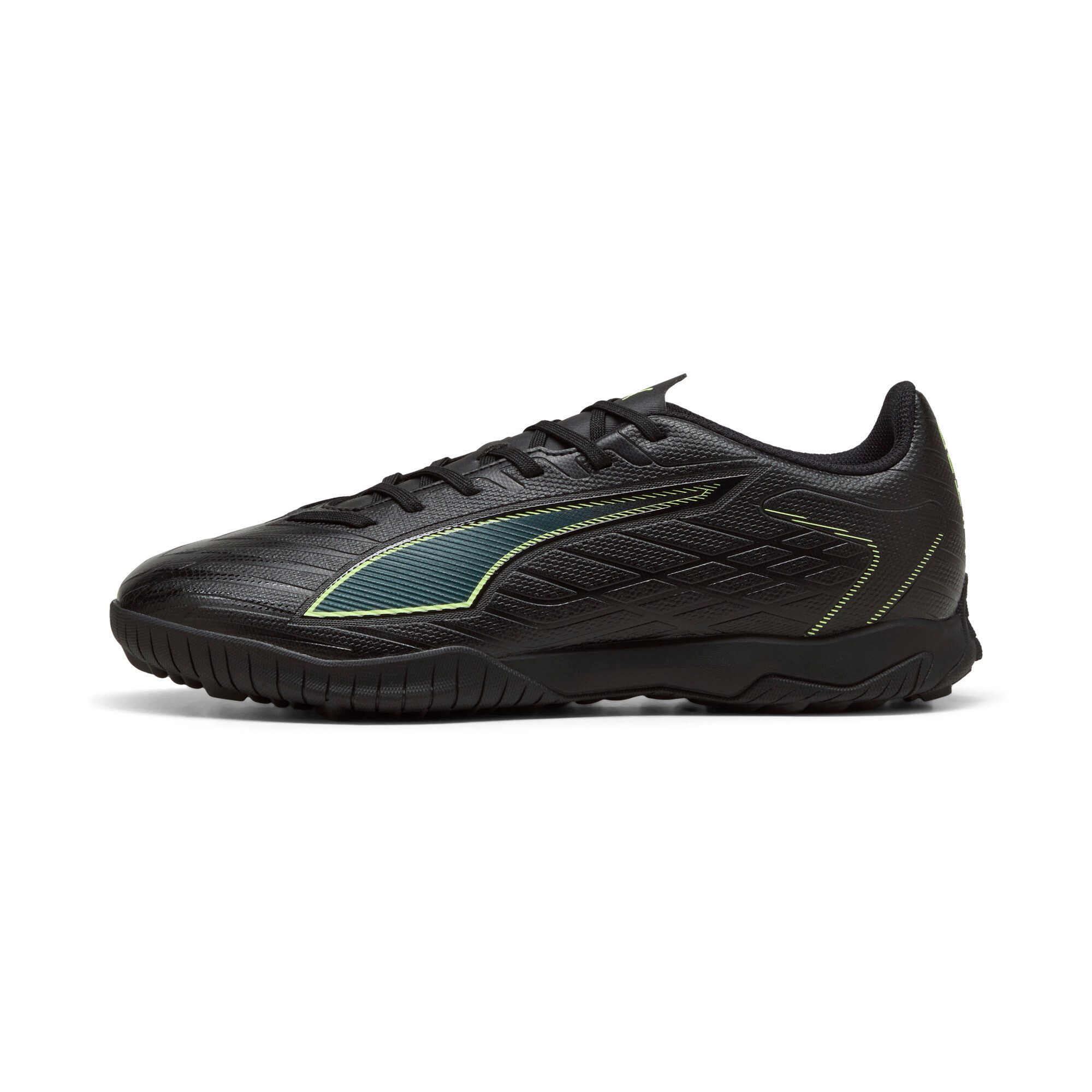 PUMA ULTRA 6 PLAY TT Fußballschuh für synthetische Hartplätze und harte Naturböden