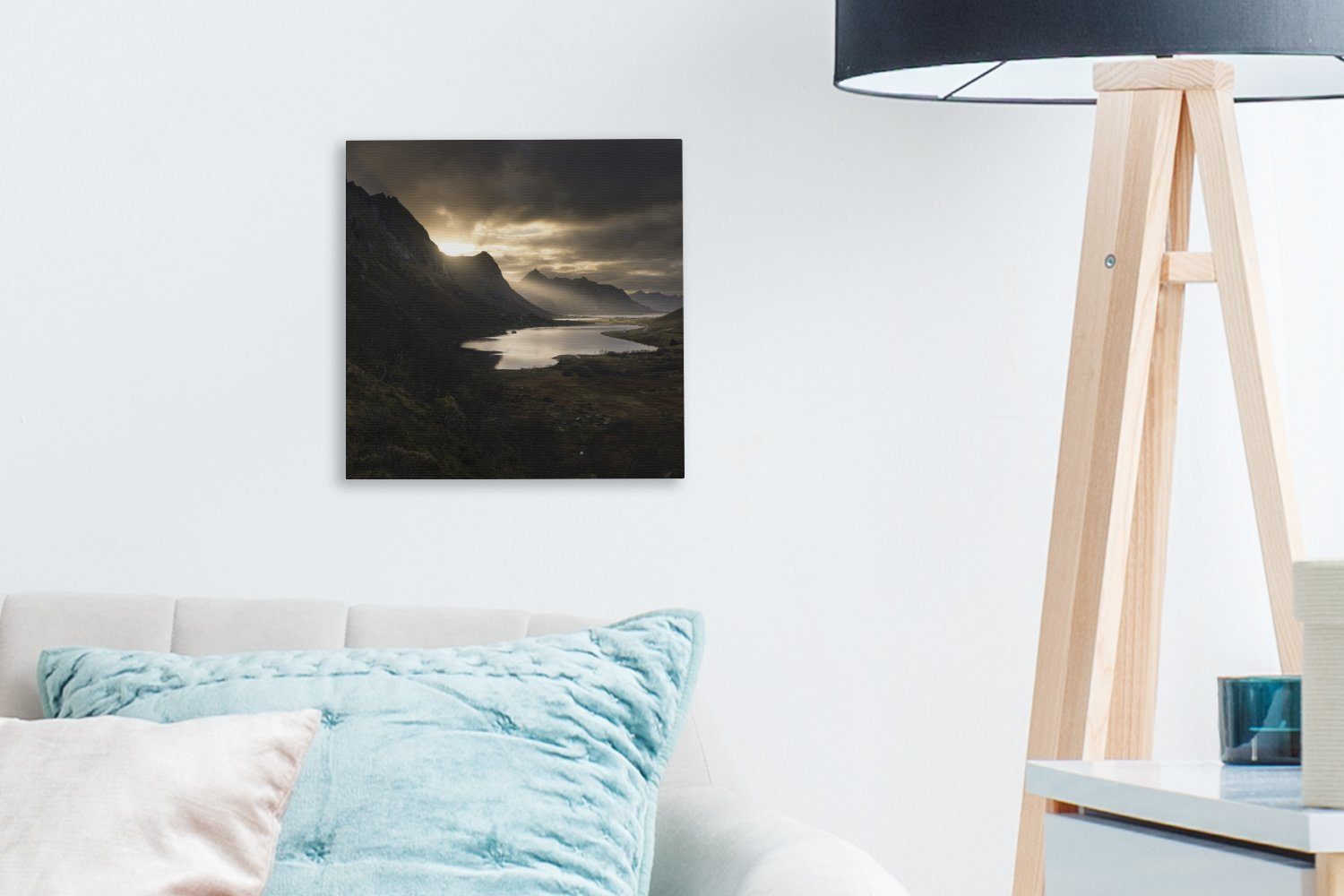fallen Norwegen, Wohnzimmer letzten Leinwand die OneMillionCanvasses® St), Die Lofoten über (1 Leinwandbild Sonnenstrahlen Bilder Schlafzimmer für
