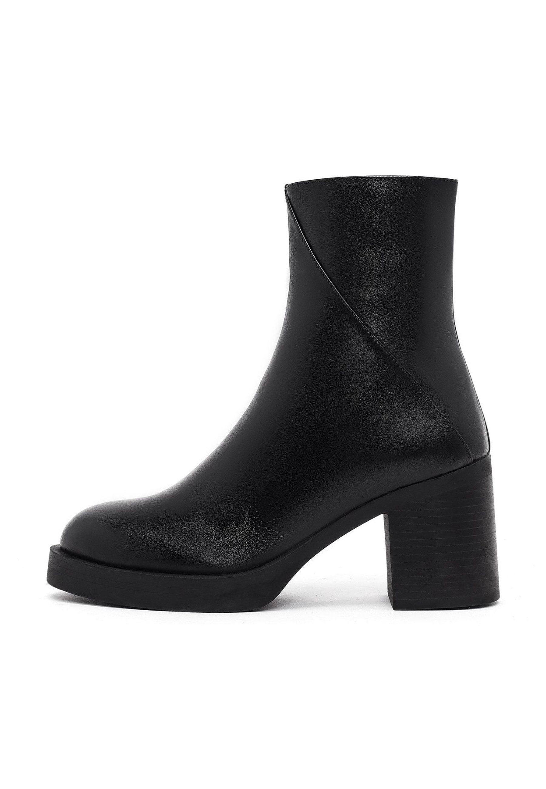 Absatz-Stiefeletten aus Leder Ankleboots