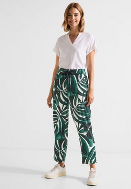 STREET ONE Stoffhose Street One Loose Fit Hose mit Print in Lagoon Gree (1-tlg) Einschubtaschen